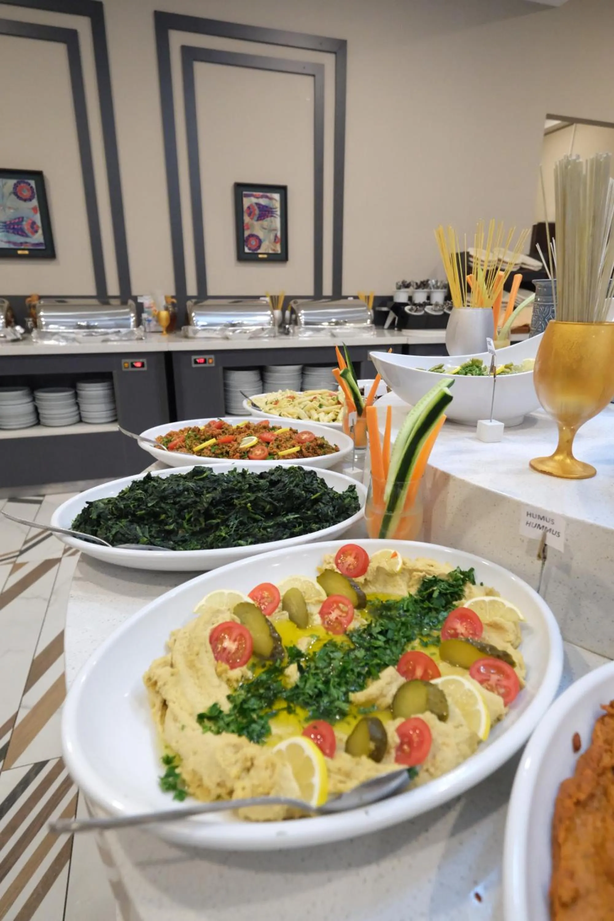 Restaurant/places to eat in Remida Managed By Dedeman
