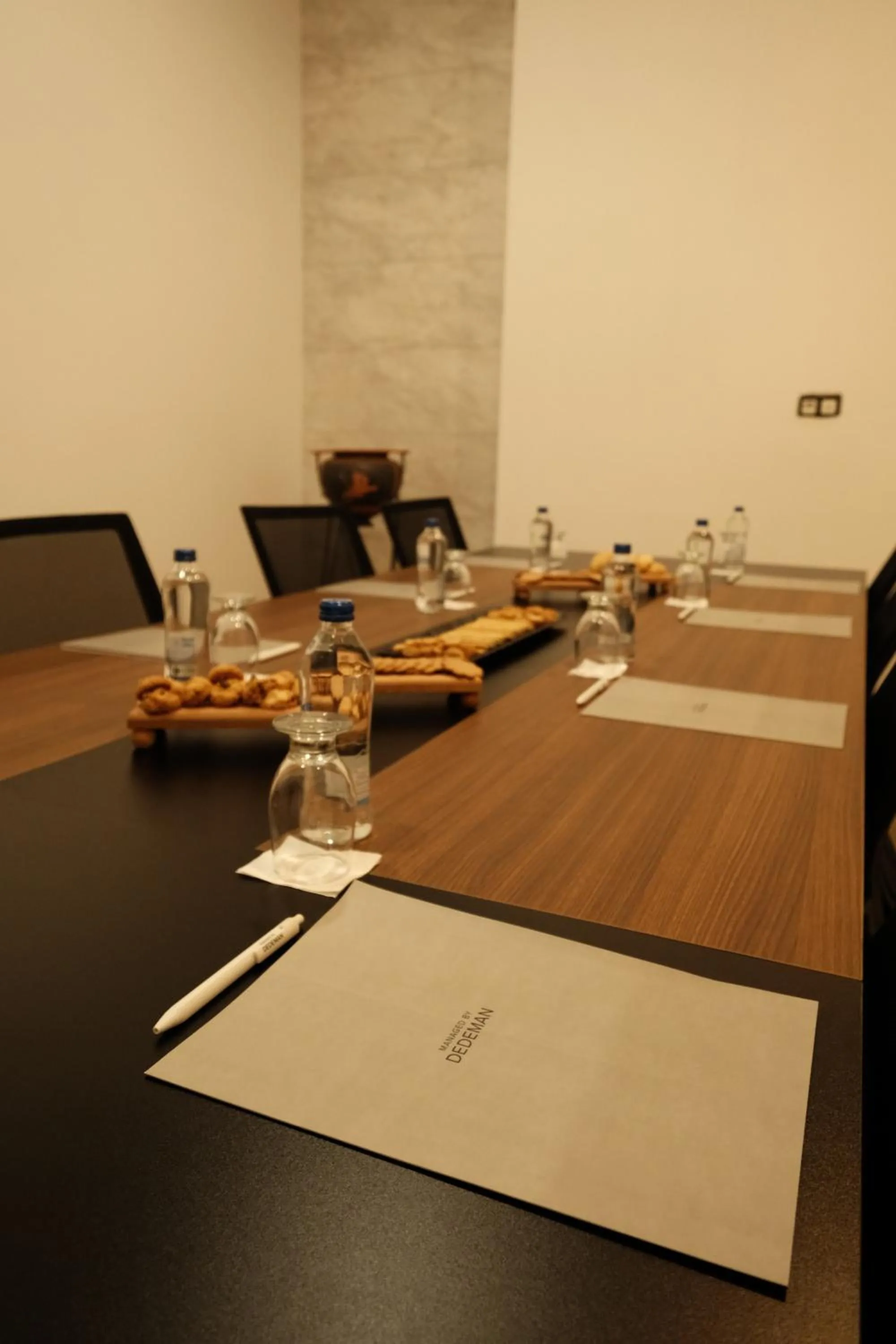 Meeting/conference room in Remida Managed By Dedeman