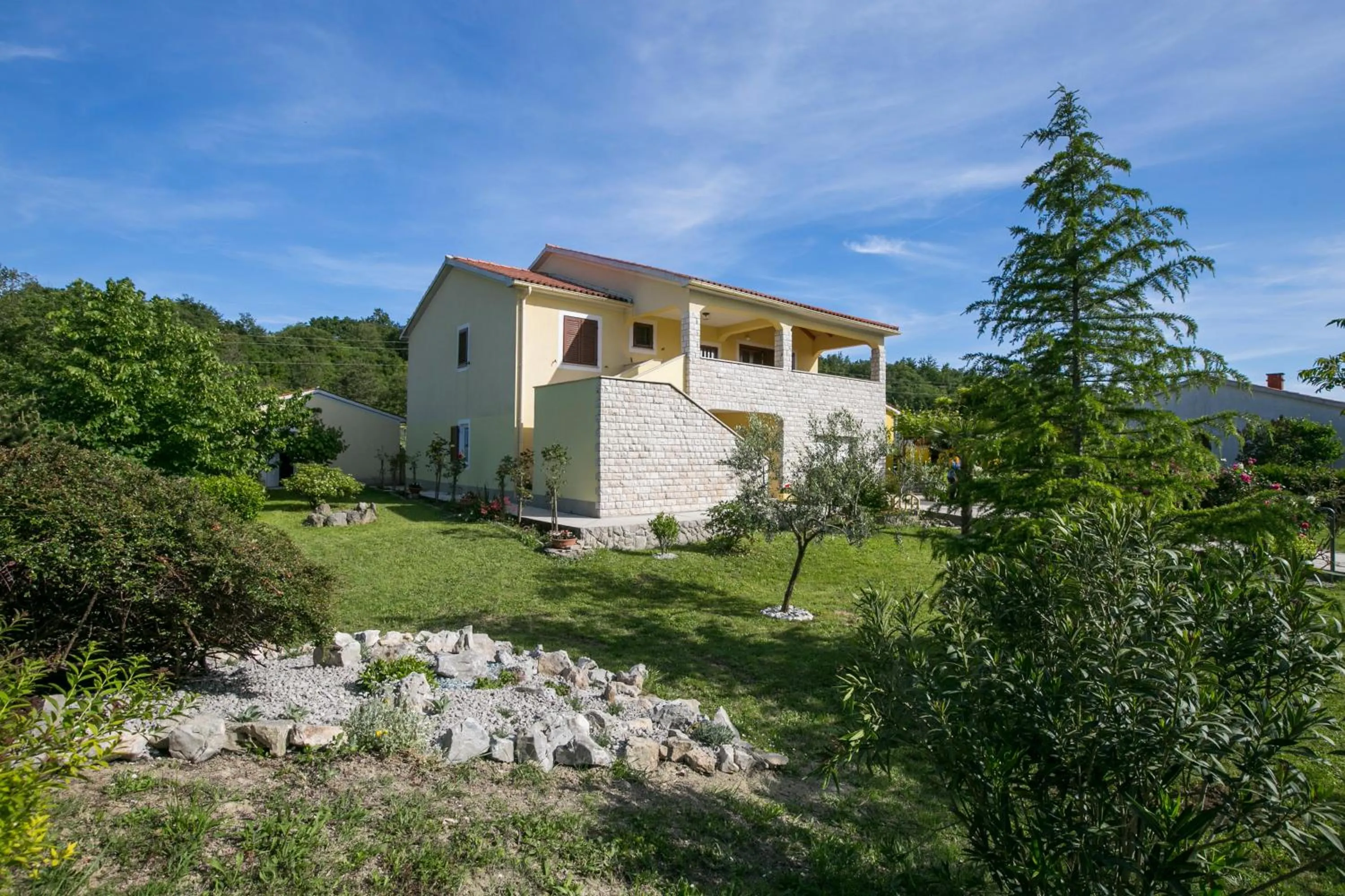 Apartment Bratti