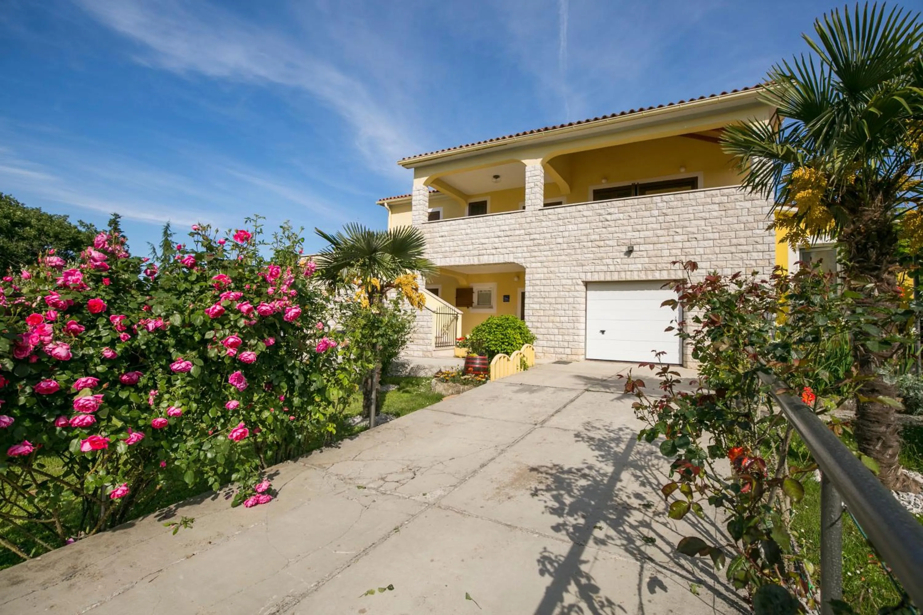 Apartment Bratti