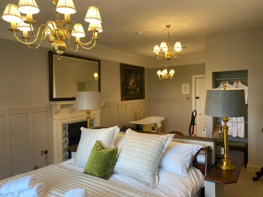 Bedroom, Bed in Simonstone Hall Hotel