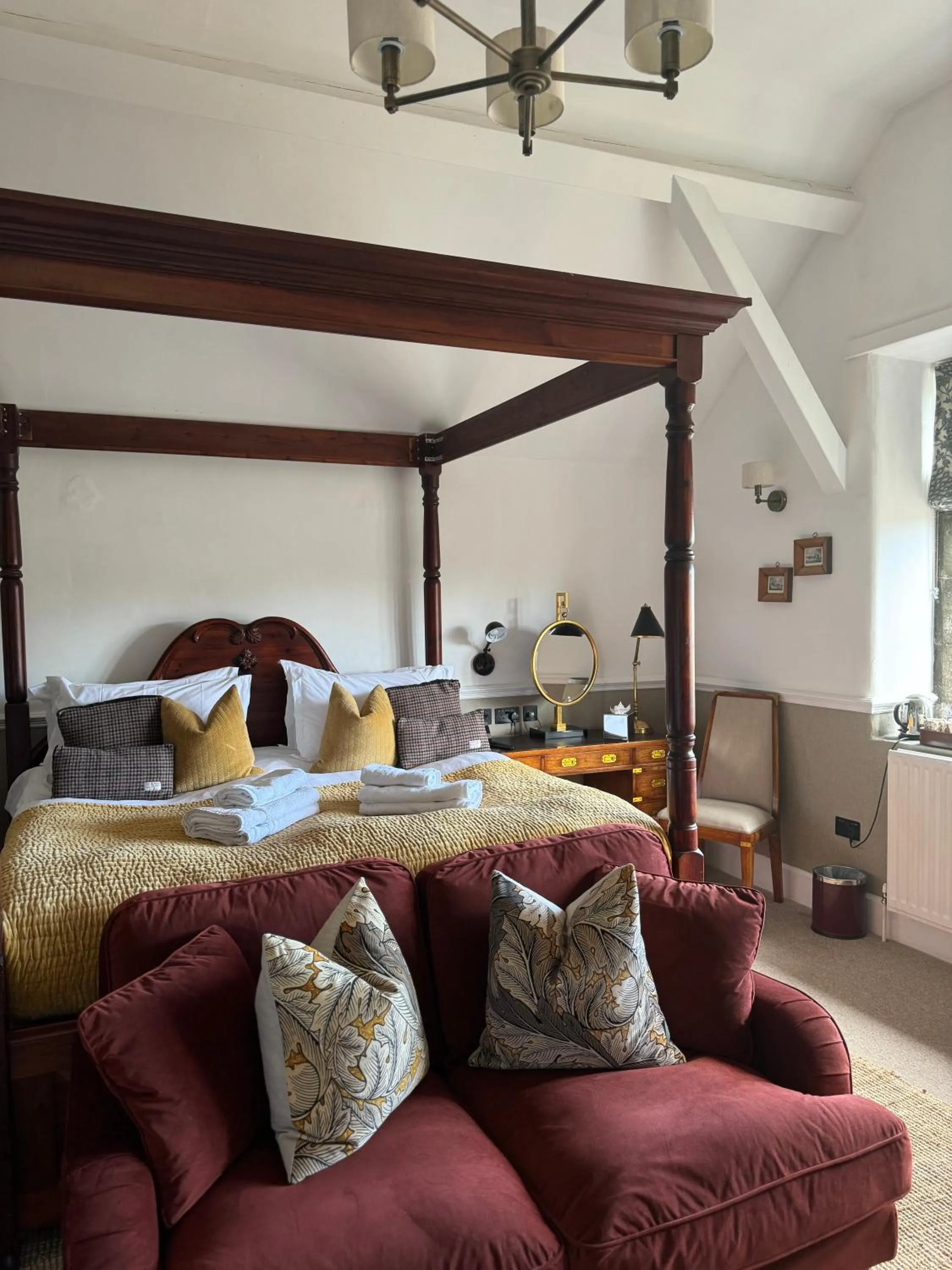 Bed in Simonstone Hall Hotel