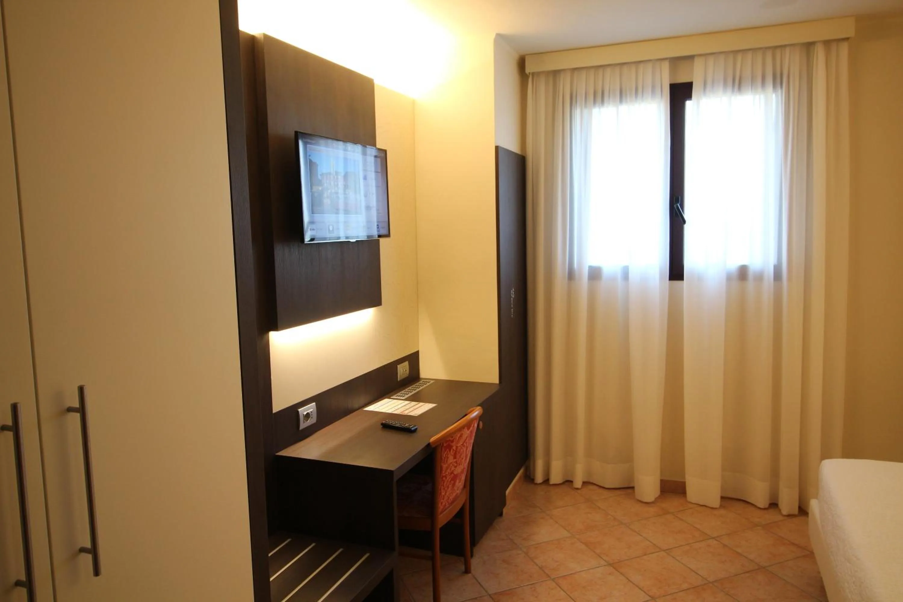 TV and multimedia, Bed in Del Prado