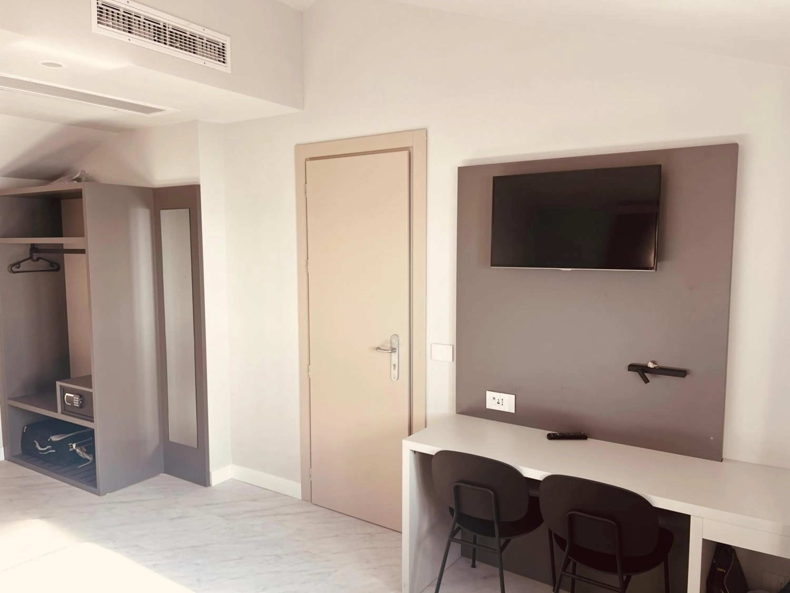 TV and multimedia in Del Prado