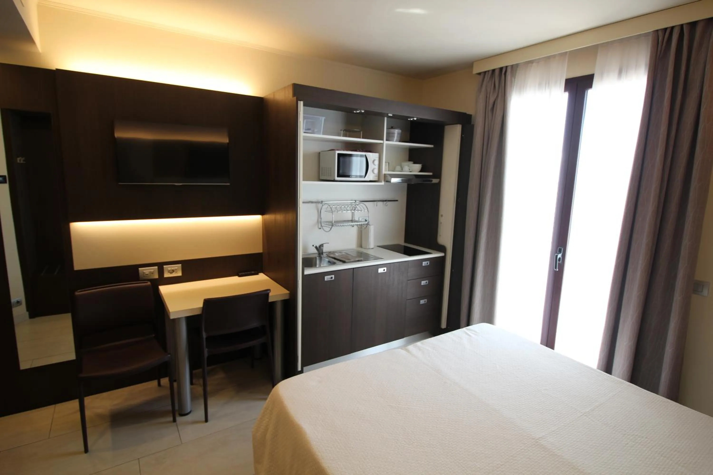 kitchen, Bed in Del Prado