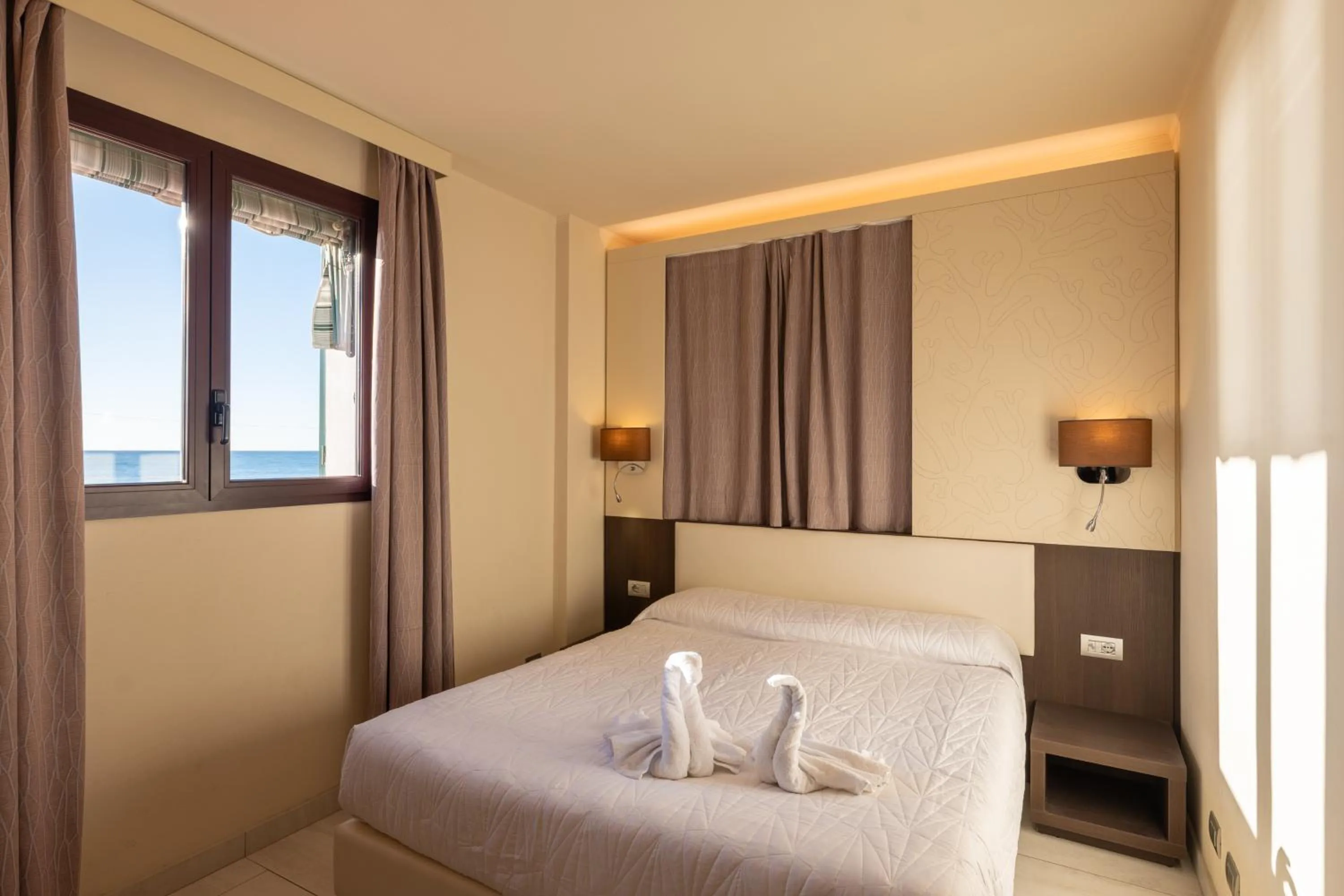 Bedroom, Bed in Del Prado