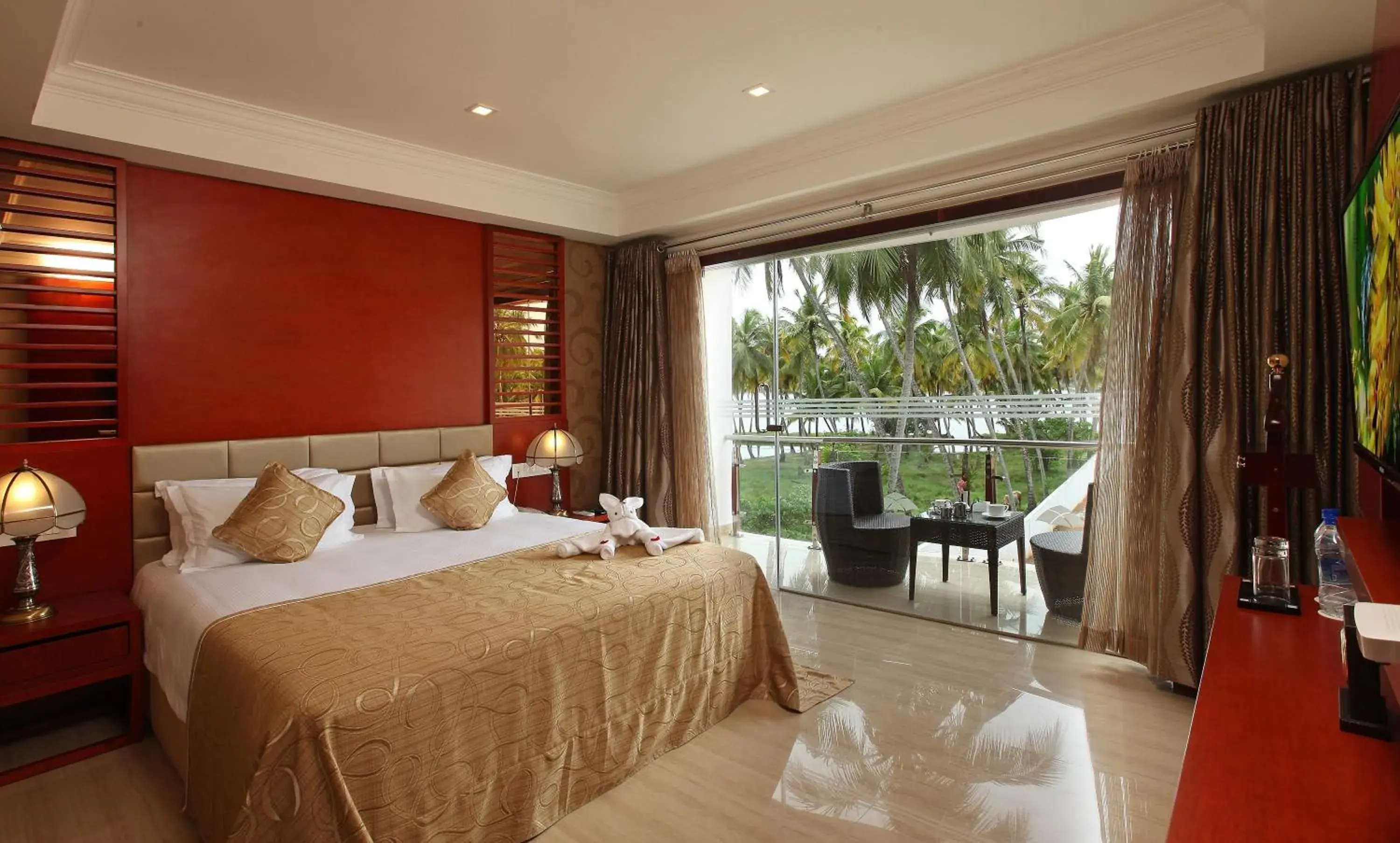 Bedroom in Lake Palace Trivandrum Bedroom in Lake Palace Trivandrum