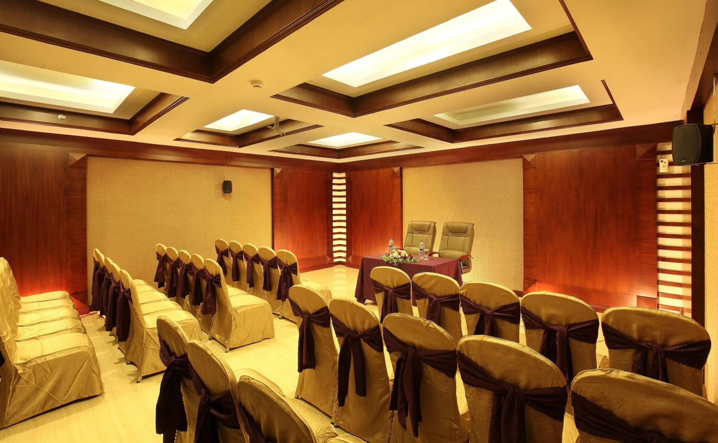 Banquet/Function facilities in Lake Palace Trivandrum