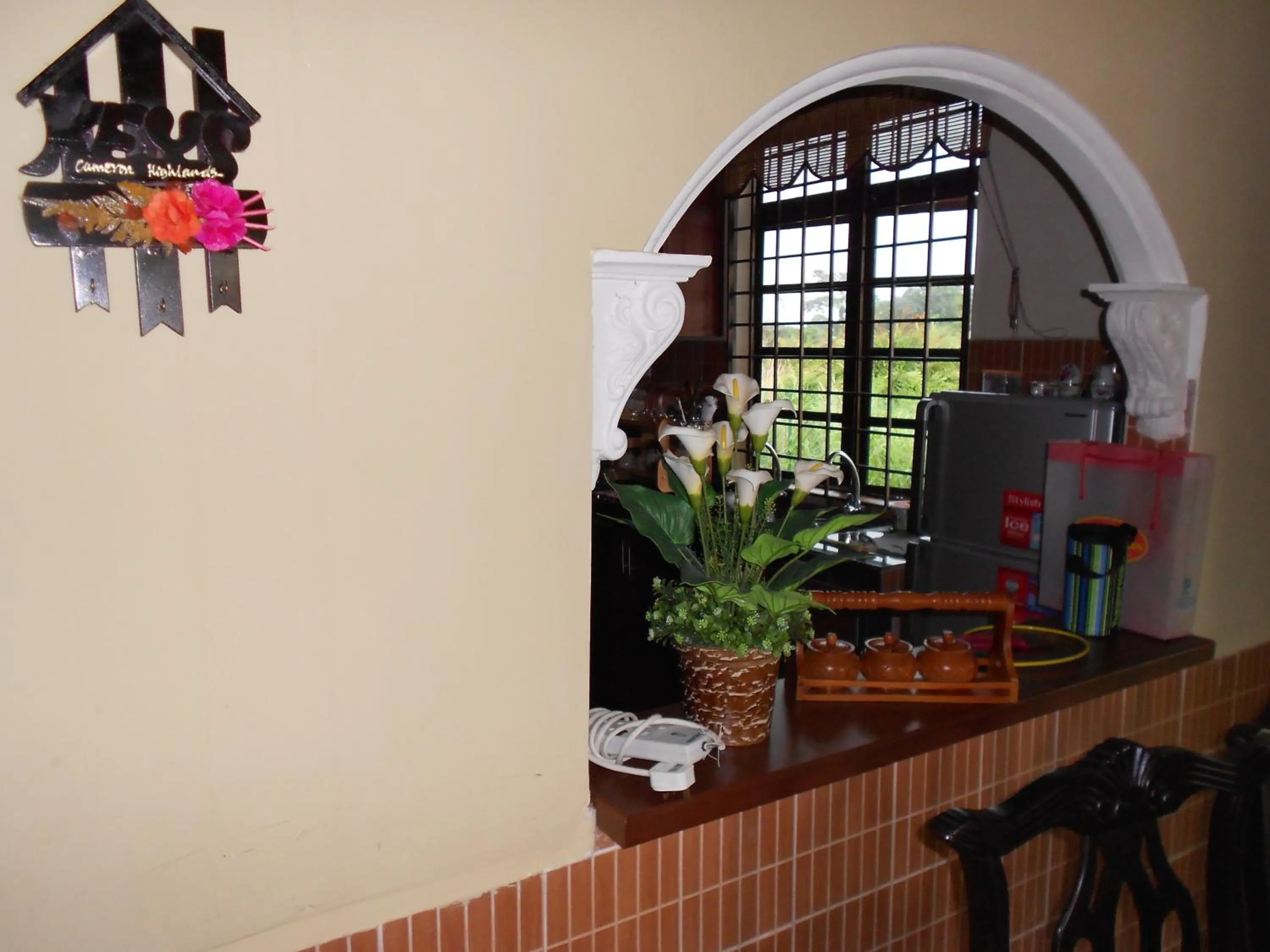Dining area in Roemahkoe Holidayhome