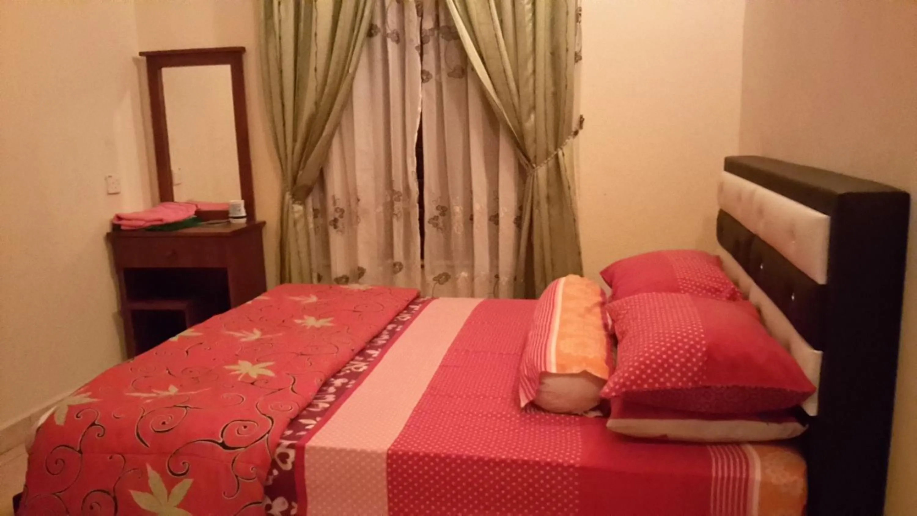Bedroom, Bed in Roemahkoe Holidayhome