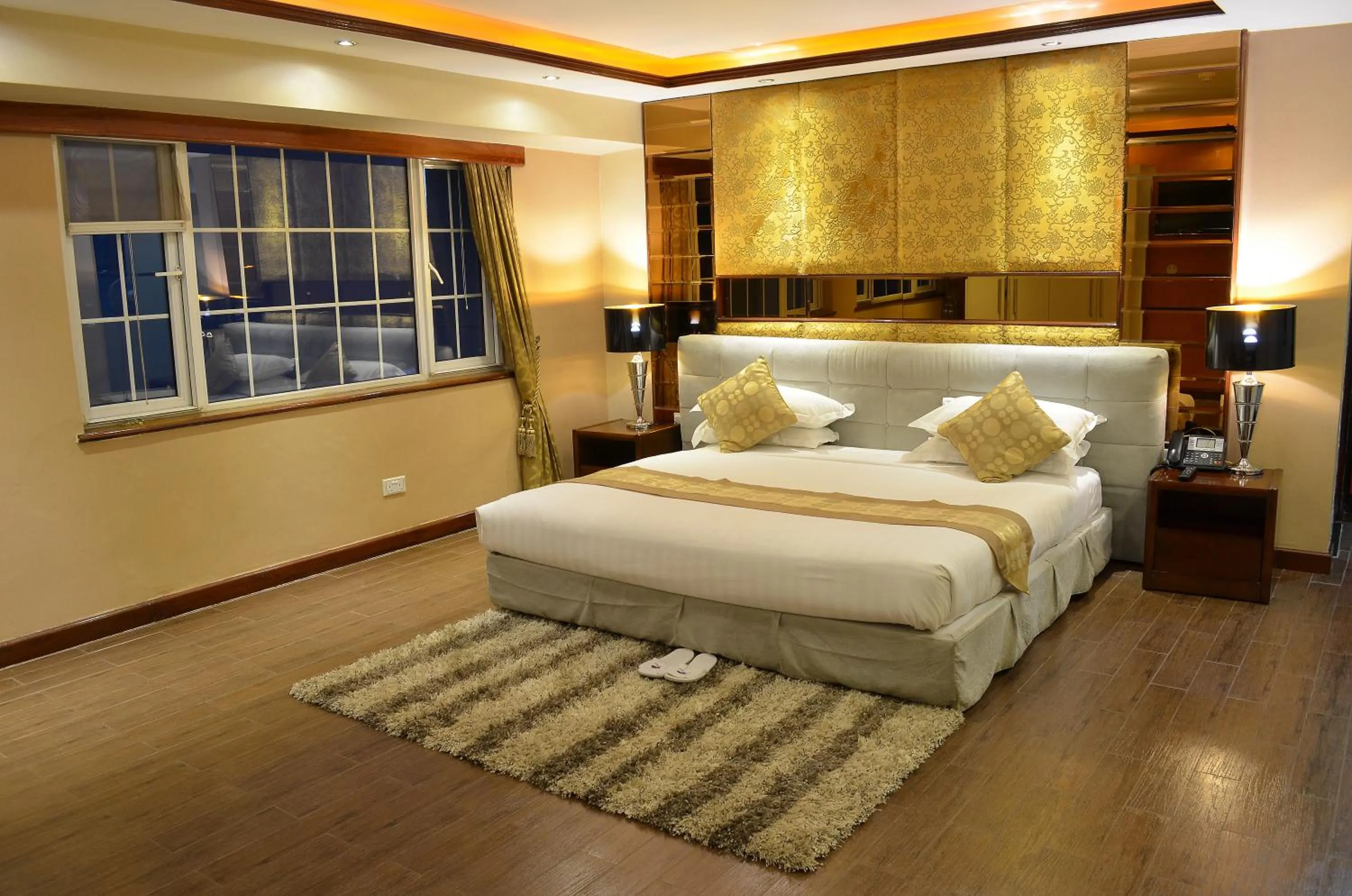 Photo of the whole room, Bed in Clarence House Nairobi