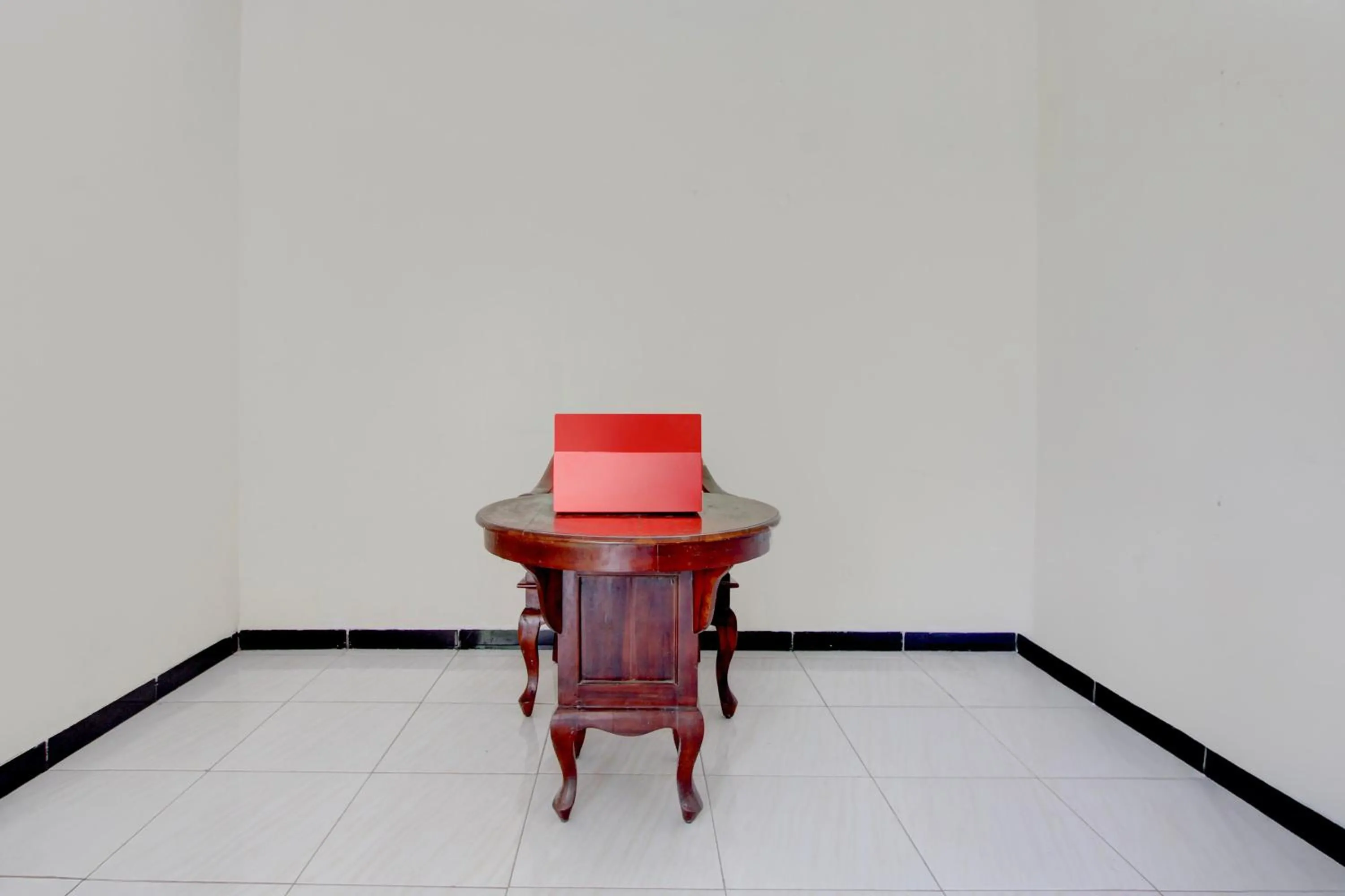 Lobby or reception in Hotel O Mirza Guesthouse Syariah
