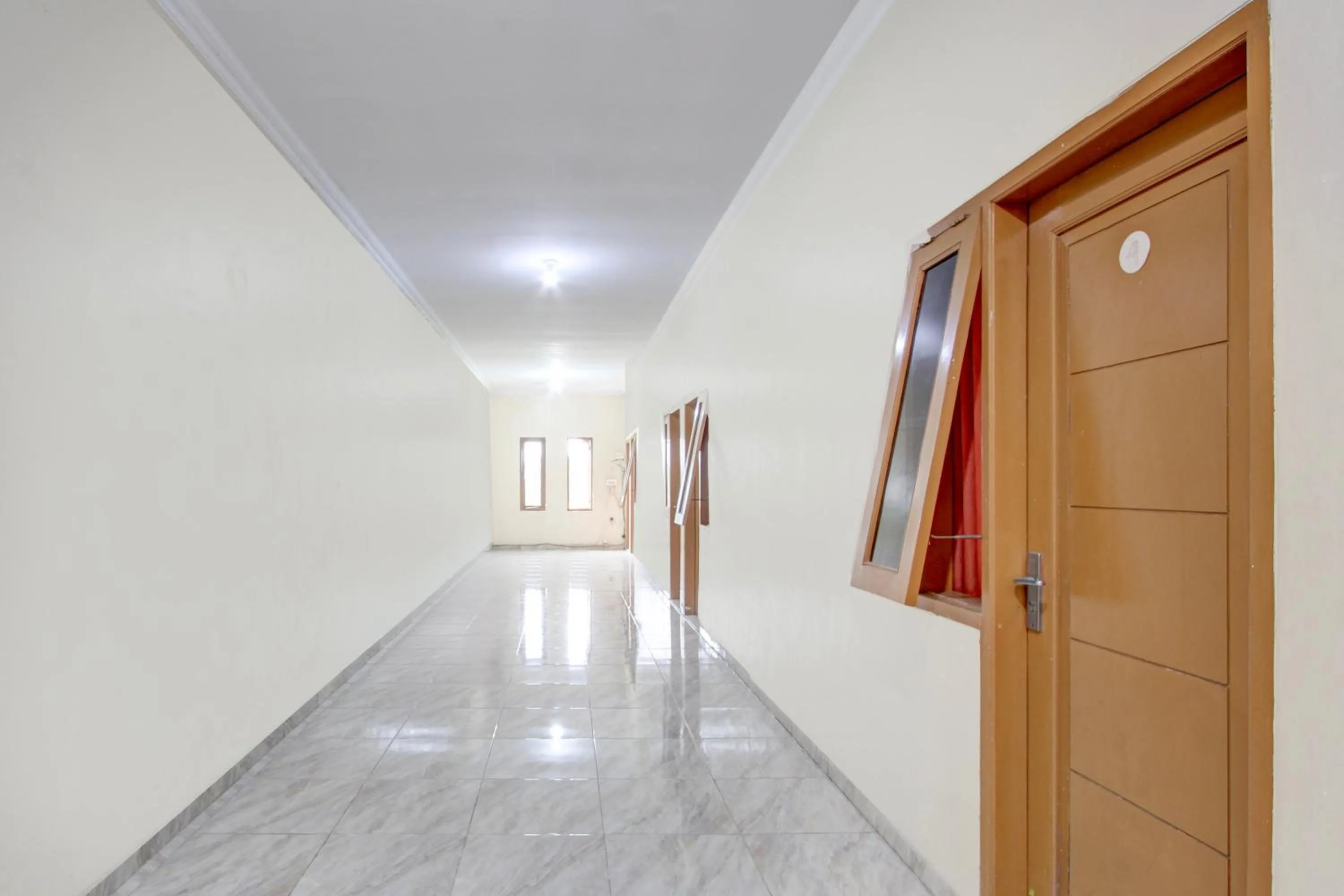 Lobby or reception in Hotel O Mirza Guesthouse Syariah