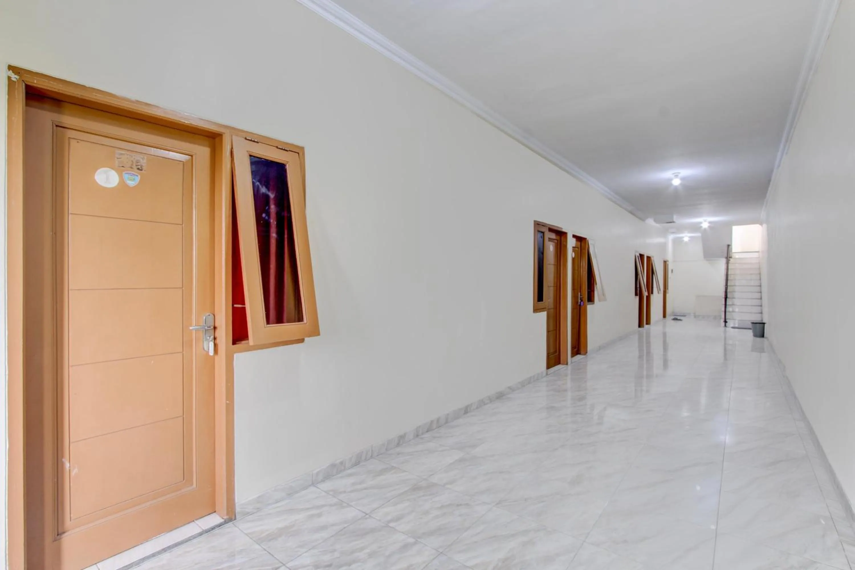 Lobby or reception in Hotel O Mirza Guesthouse Syariah