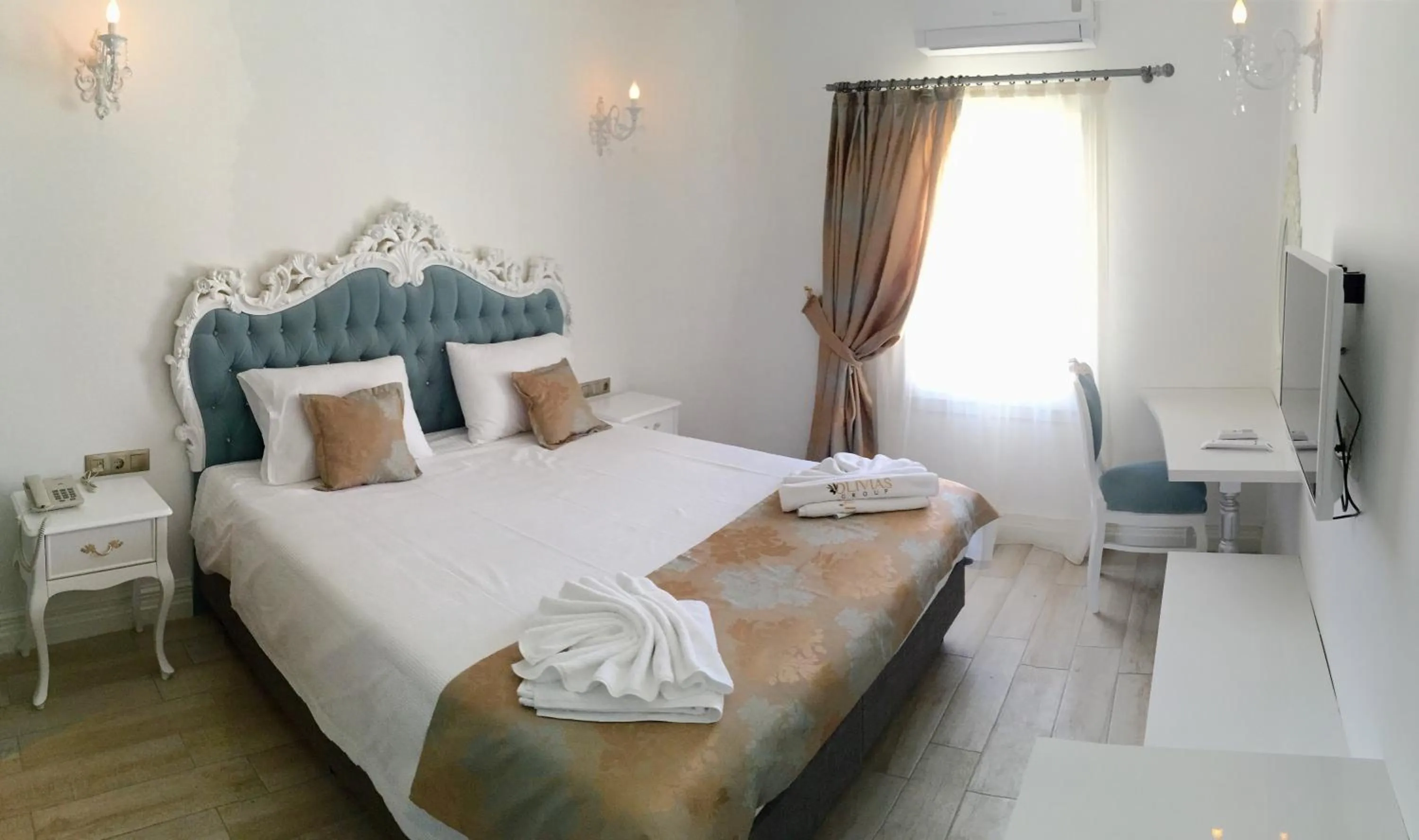 Day in Olivias Group Hotel