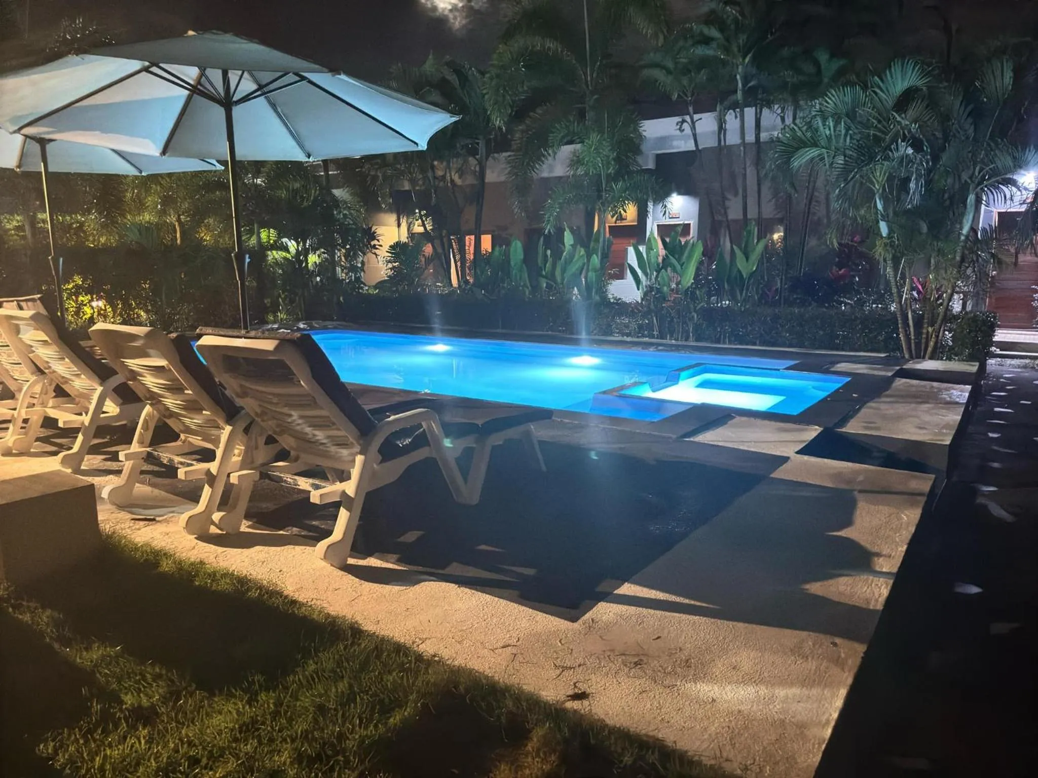 Swimming pool in Andawa Lanta Resort