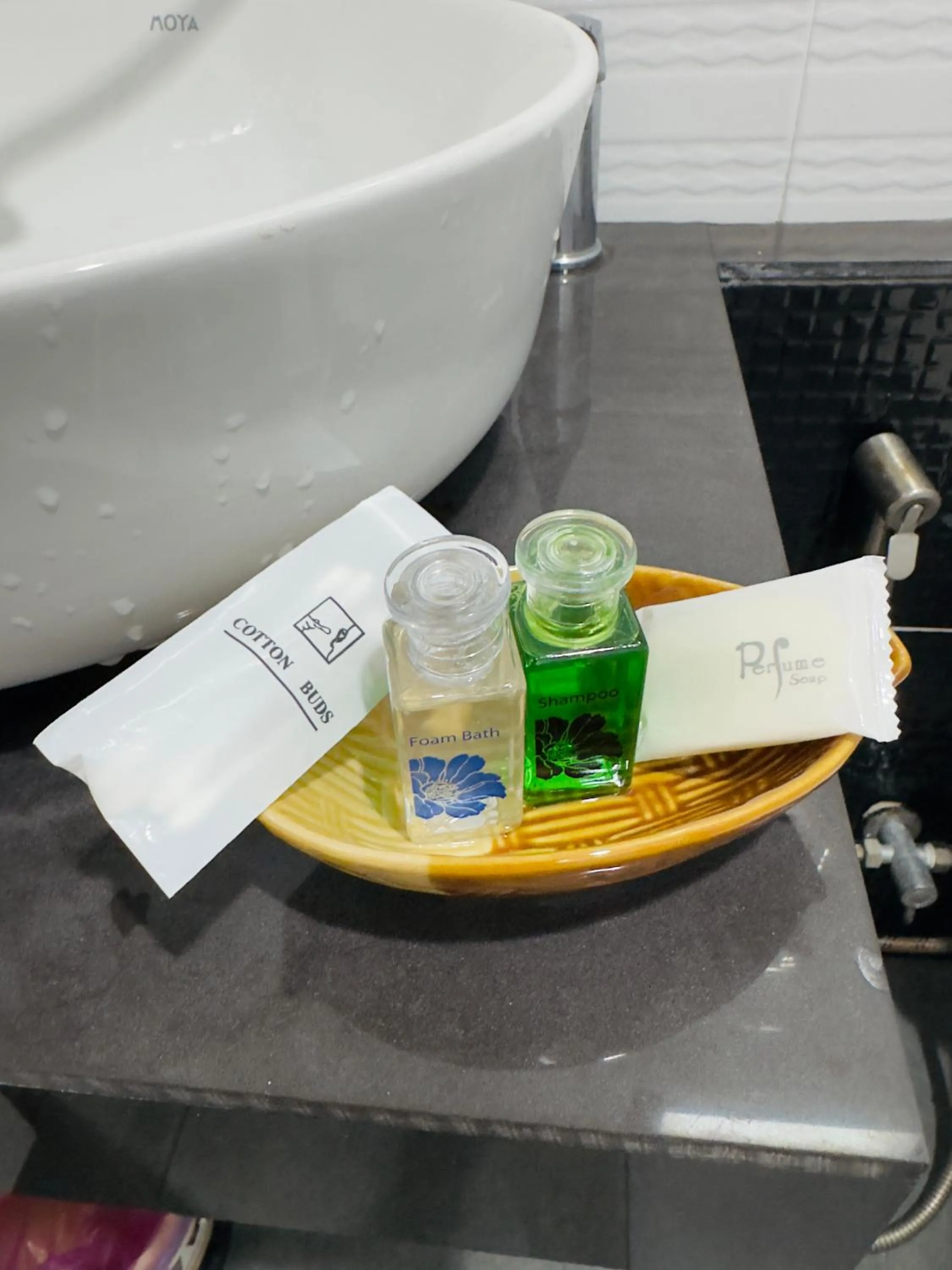 Bathroom in Andawa Lanta Resort