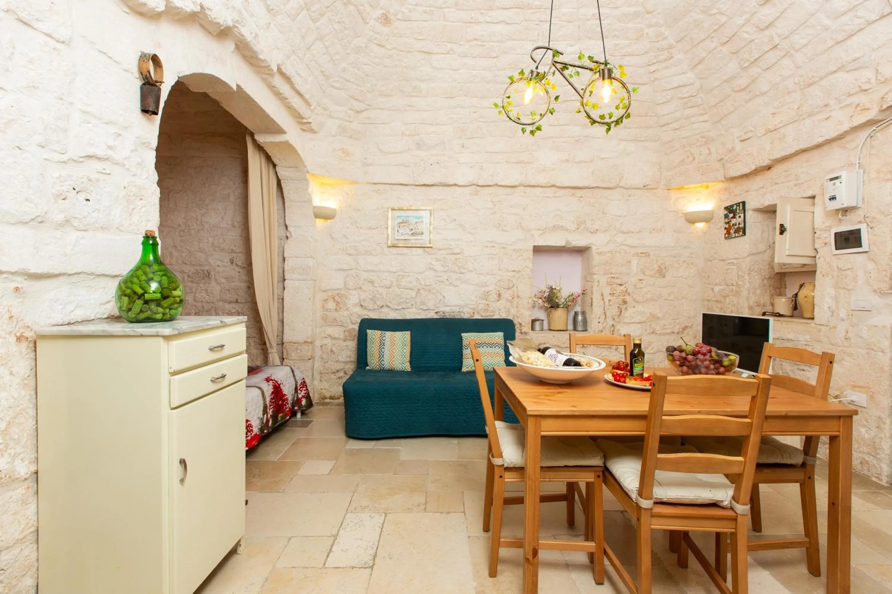 Lovely Stone House In Ostuni