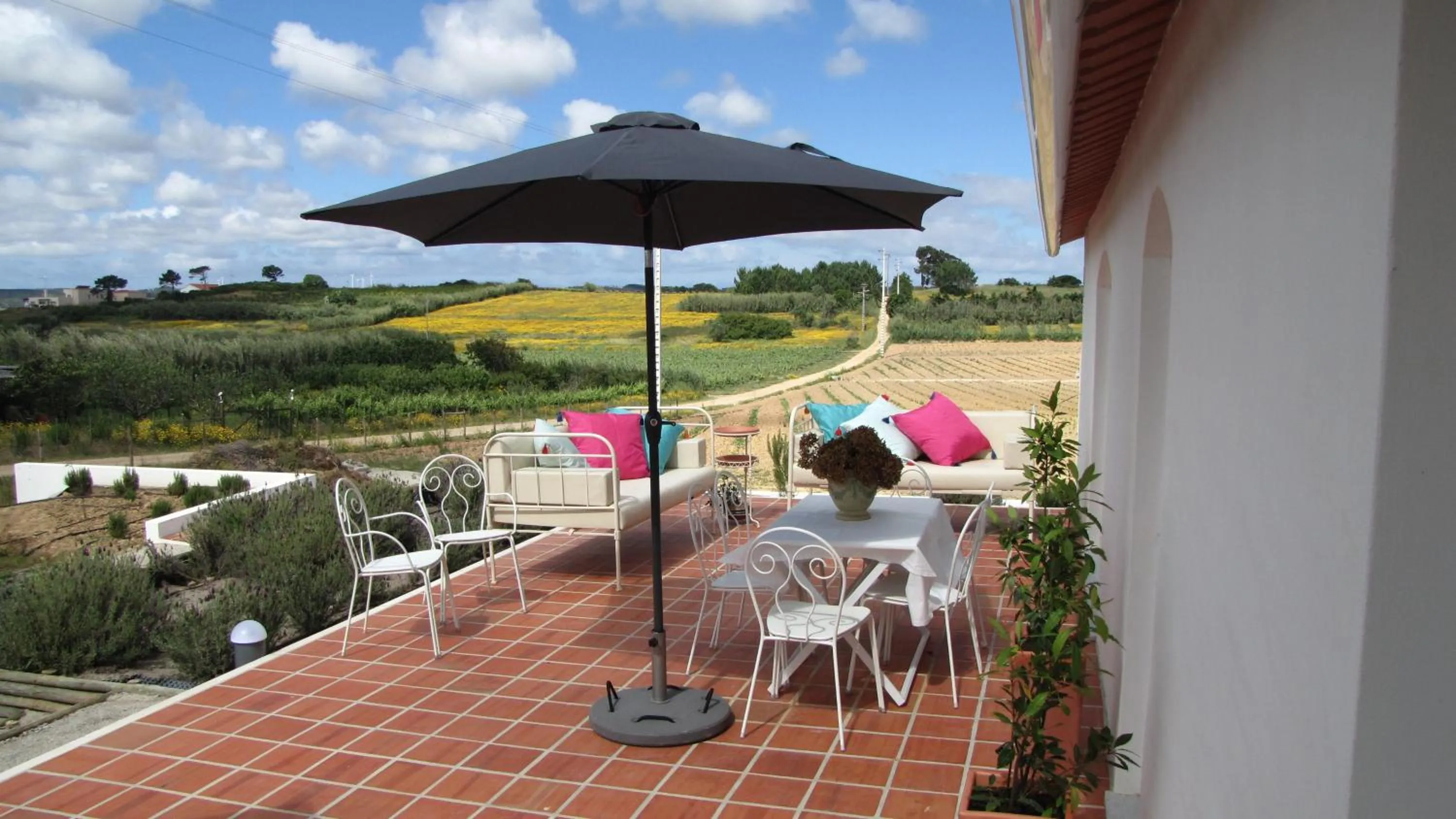 Patio in Entre Vinhas & Mar