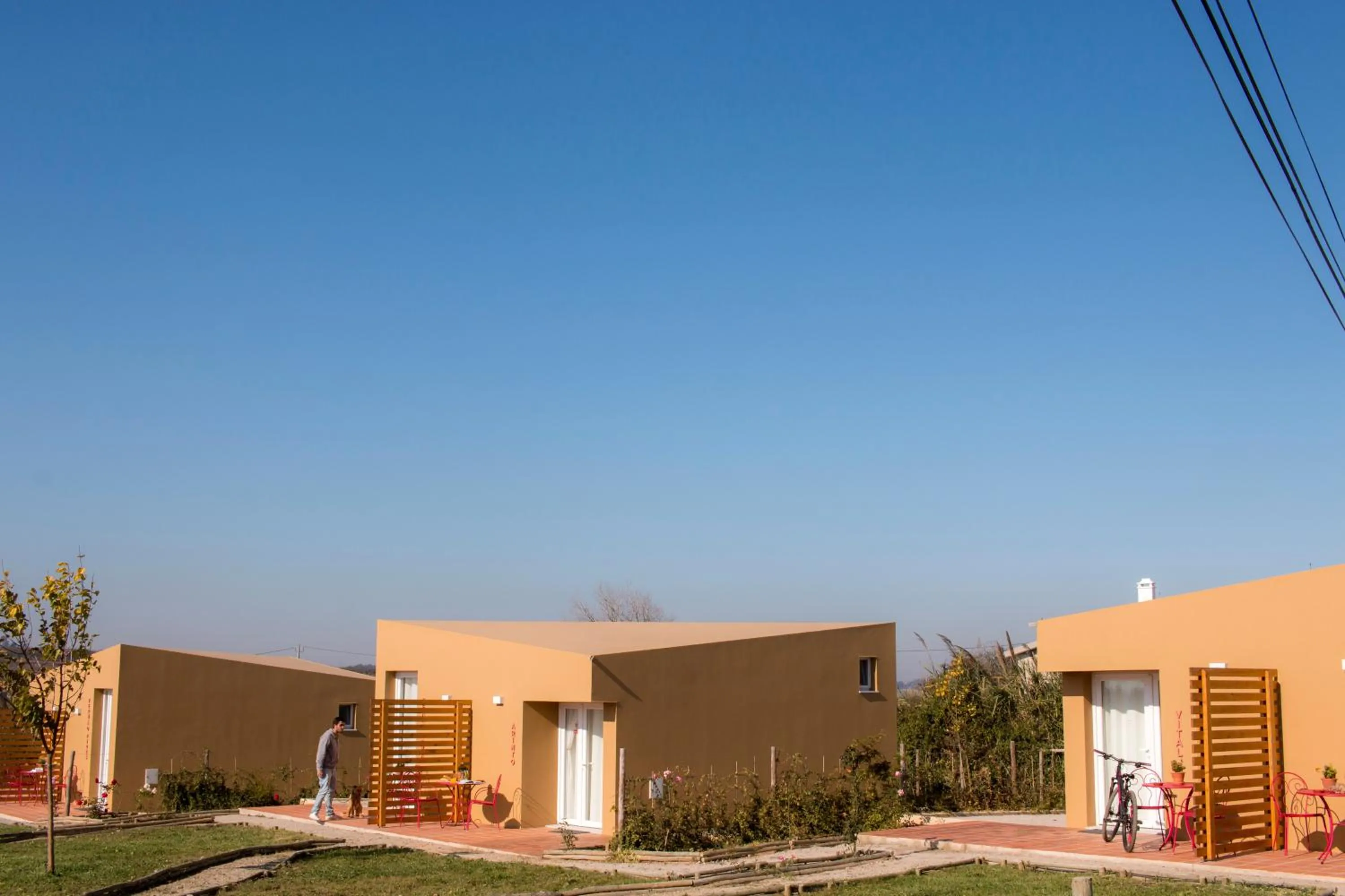 Property building in Entre Vinhas & Mar