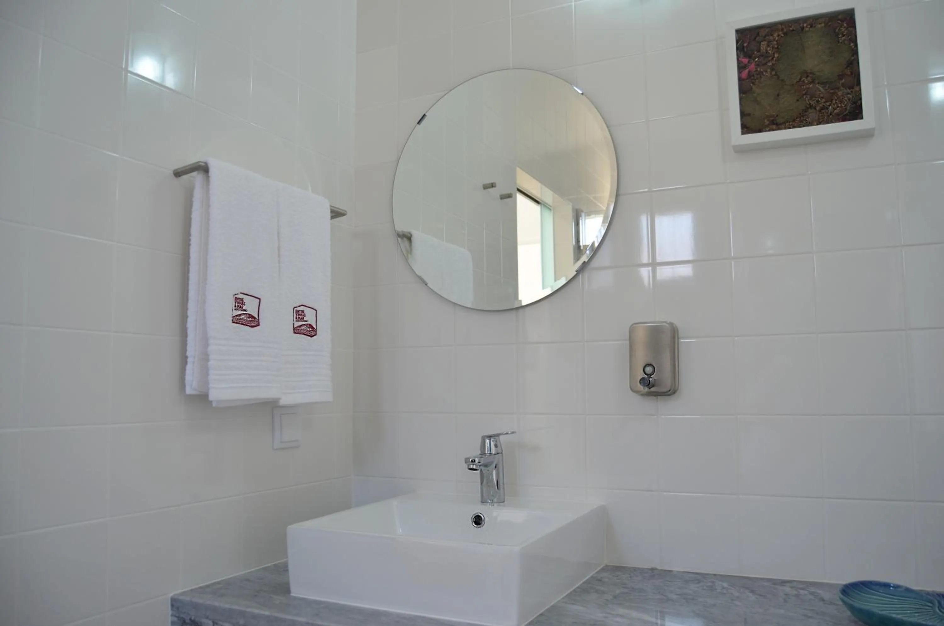 Bathroom in Entre Vinhas & Mar