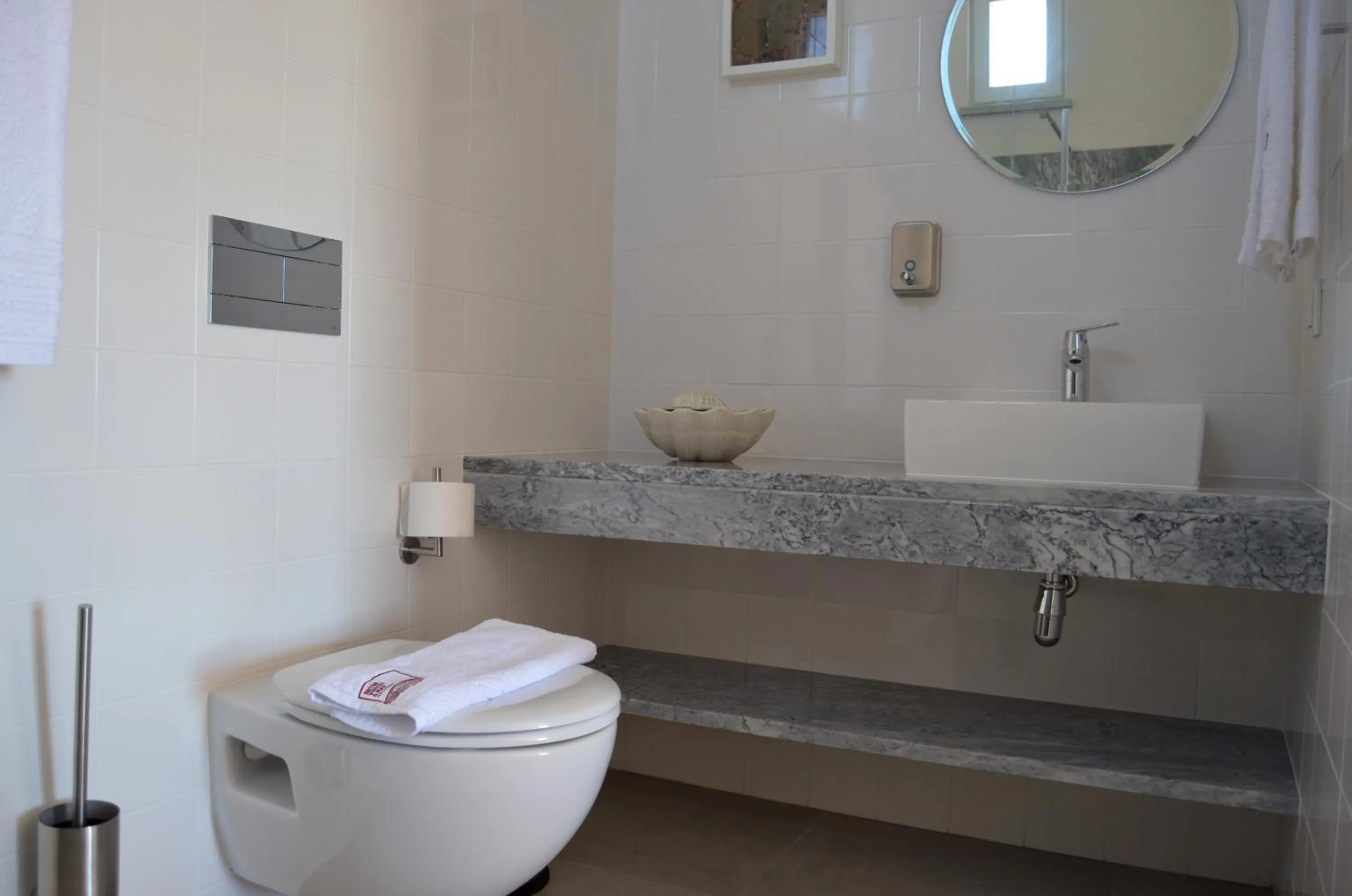 Bathroom in Entre Vinhas & Mar