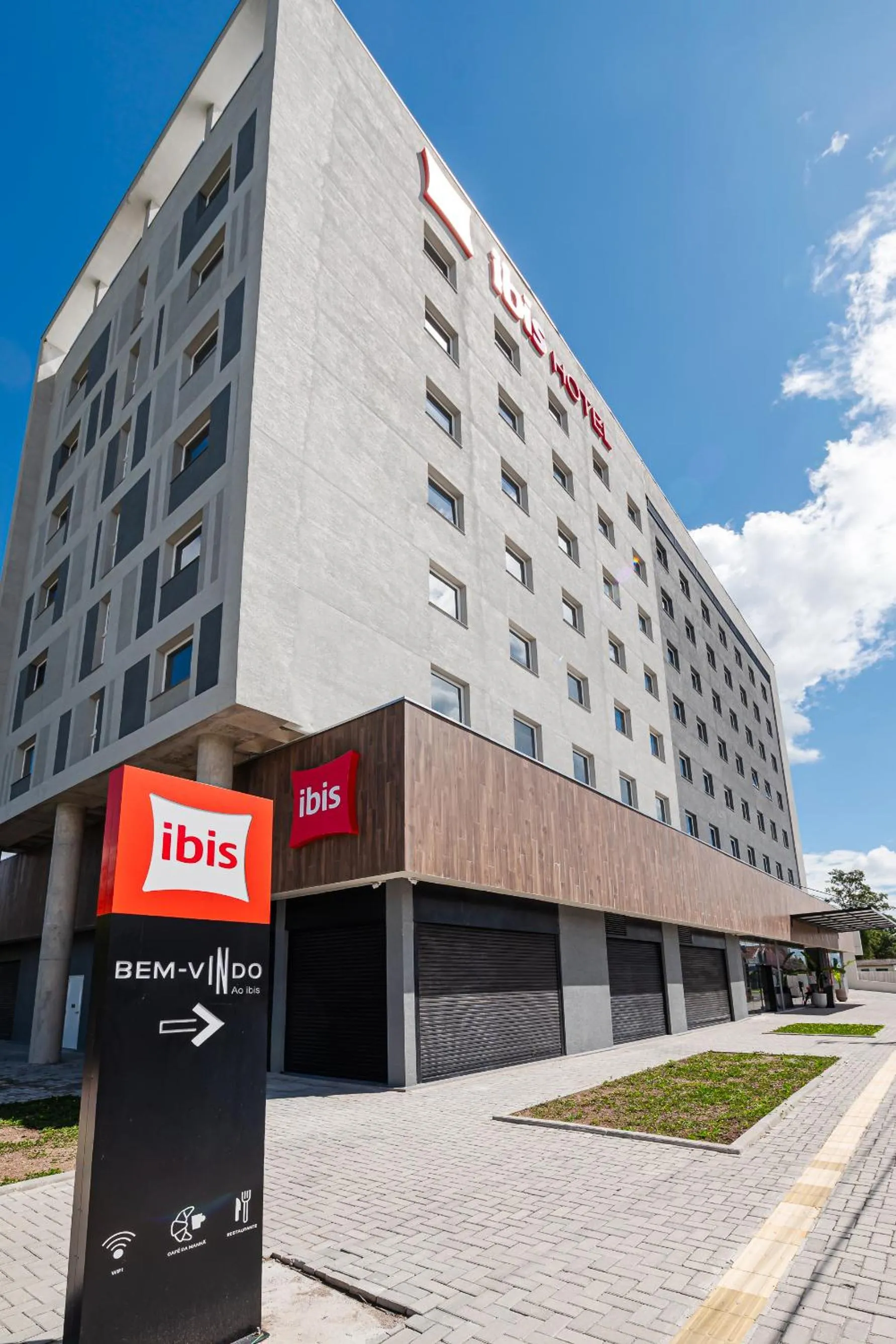 ibis Pelotas
