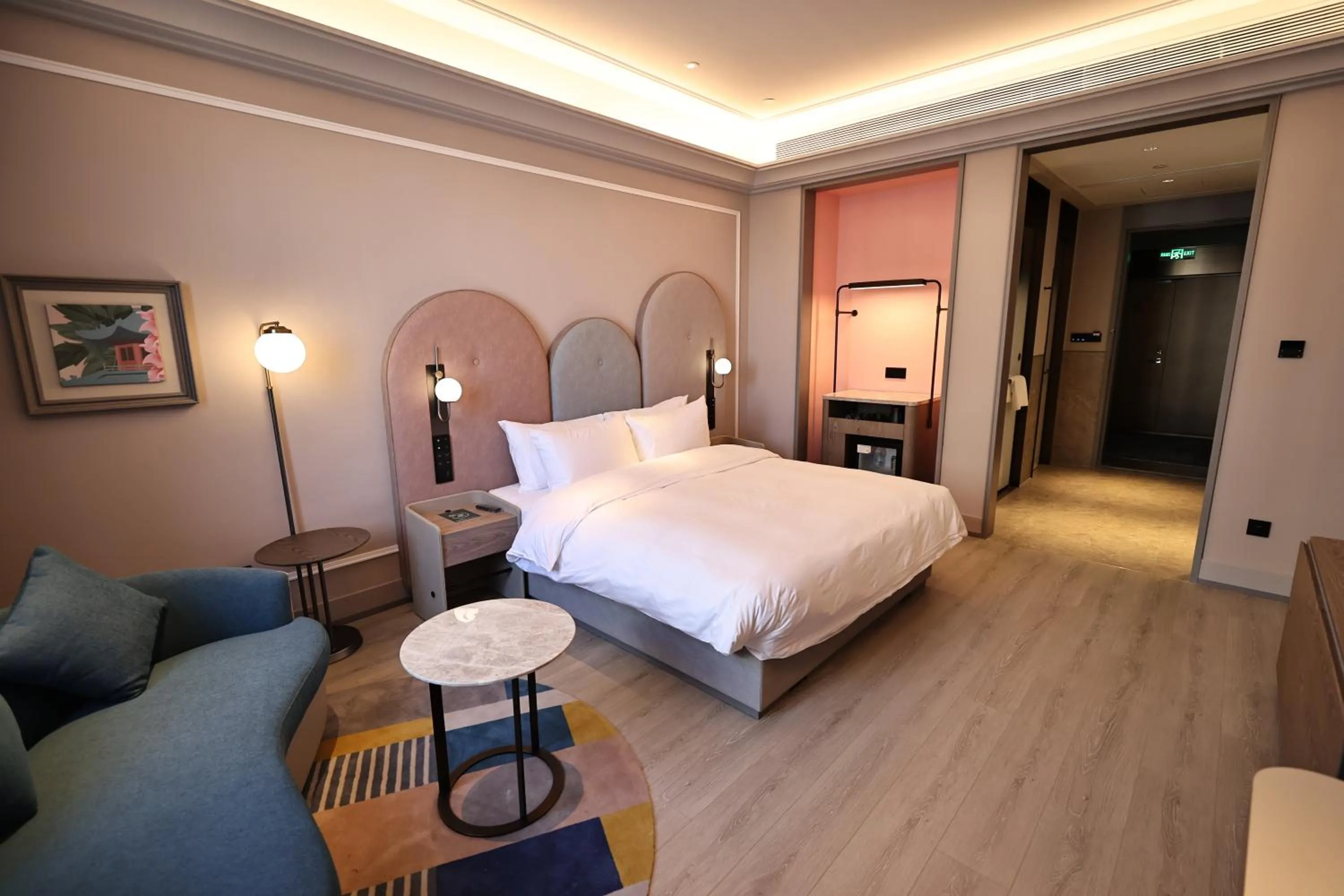 Photo of the whole room, Bed in Mercure Taiyuan City Centre