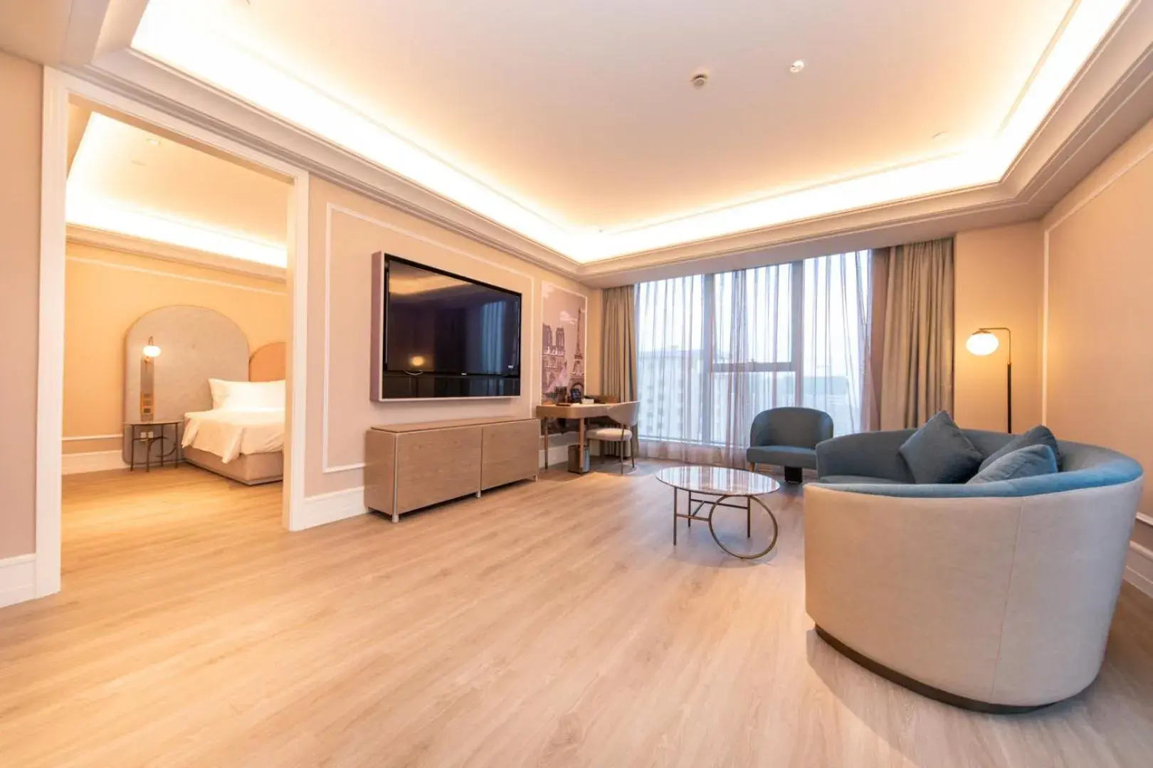 Privilege King Suite in Mercure Xinyang East Railway Station Privilege King Suite in Mercure Xinyang East Railway Station