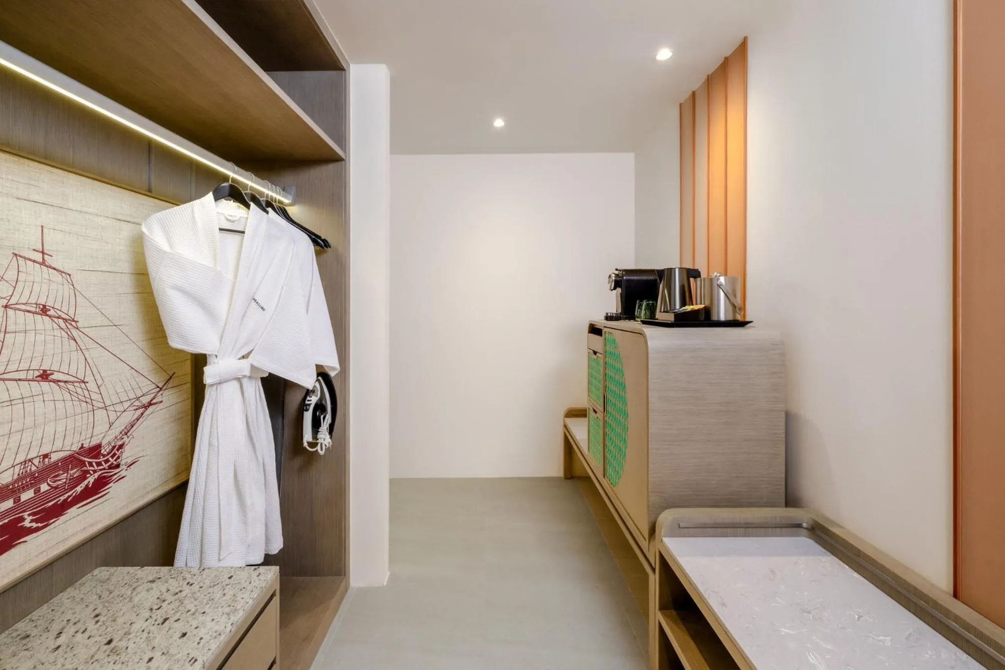 wardrobe in Grand Mercure Krabi Ao Nang