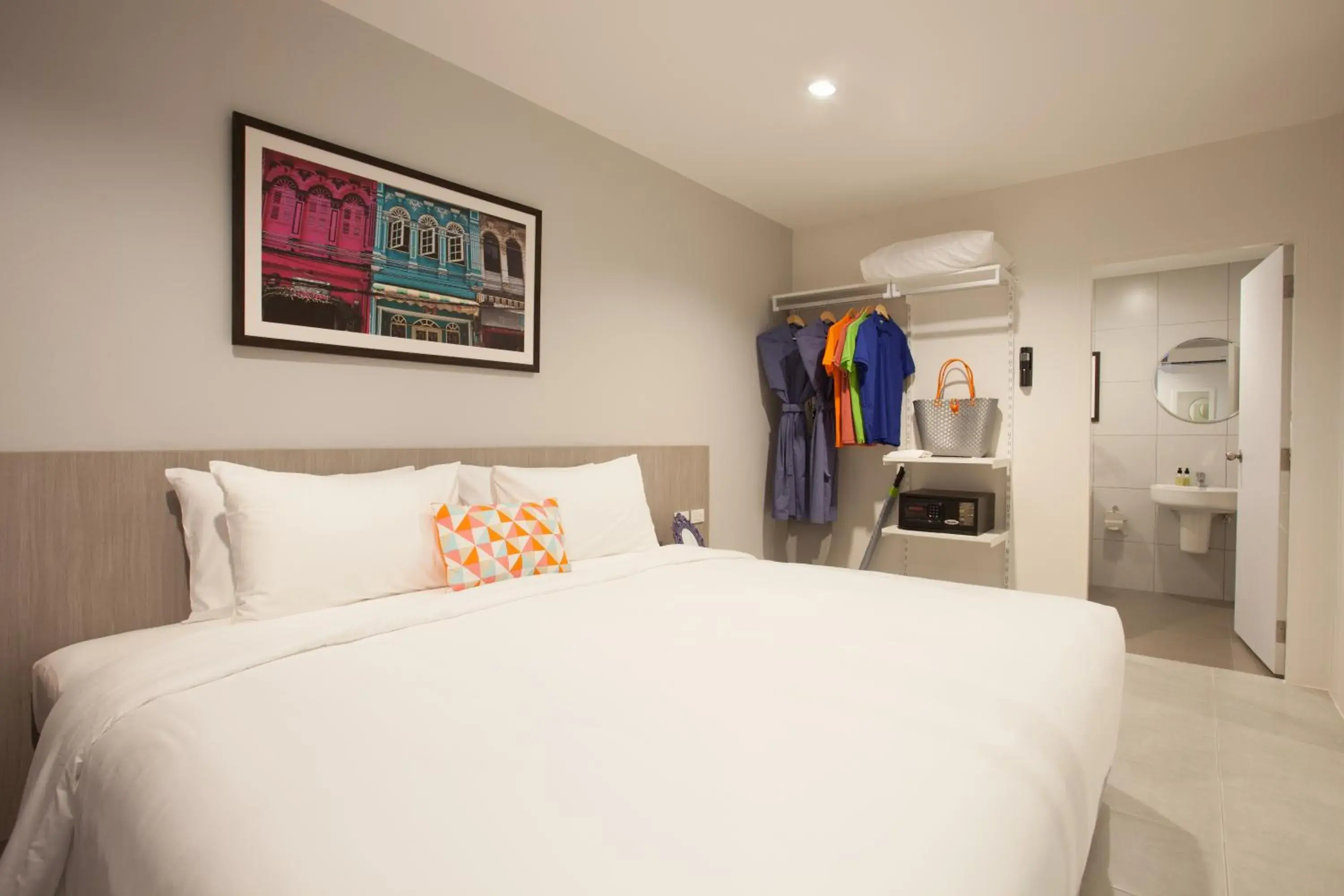 Bed in Recenta Suite Phuket Suanluang Bed in Recenta Suite Phuket Suanluang