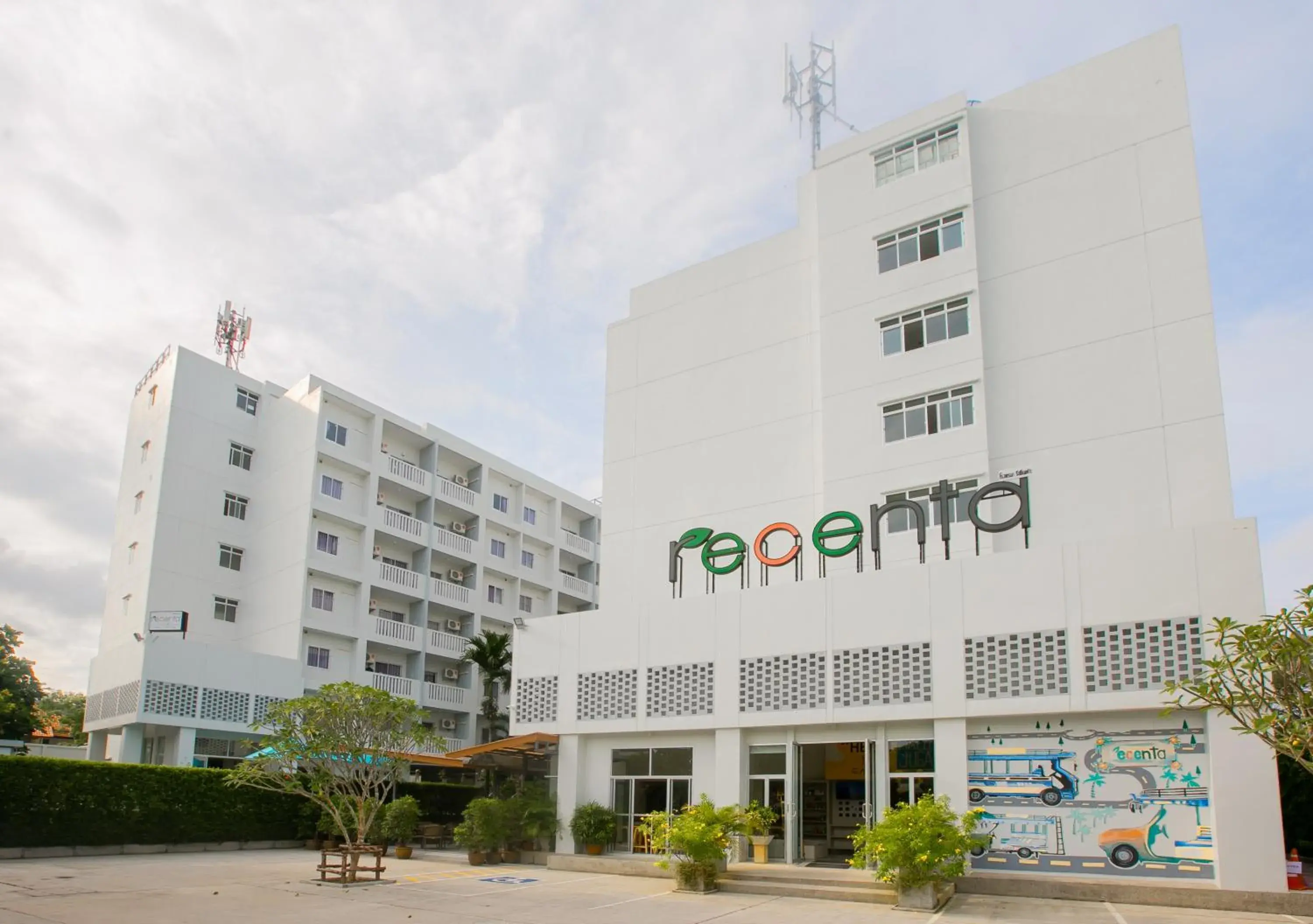 Property building in Recenta Suite Phuket Suanluang Property building in Recenta Suite Phuket Suanluang