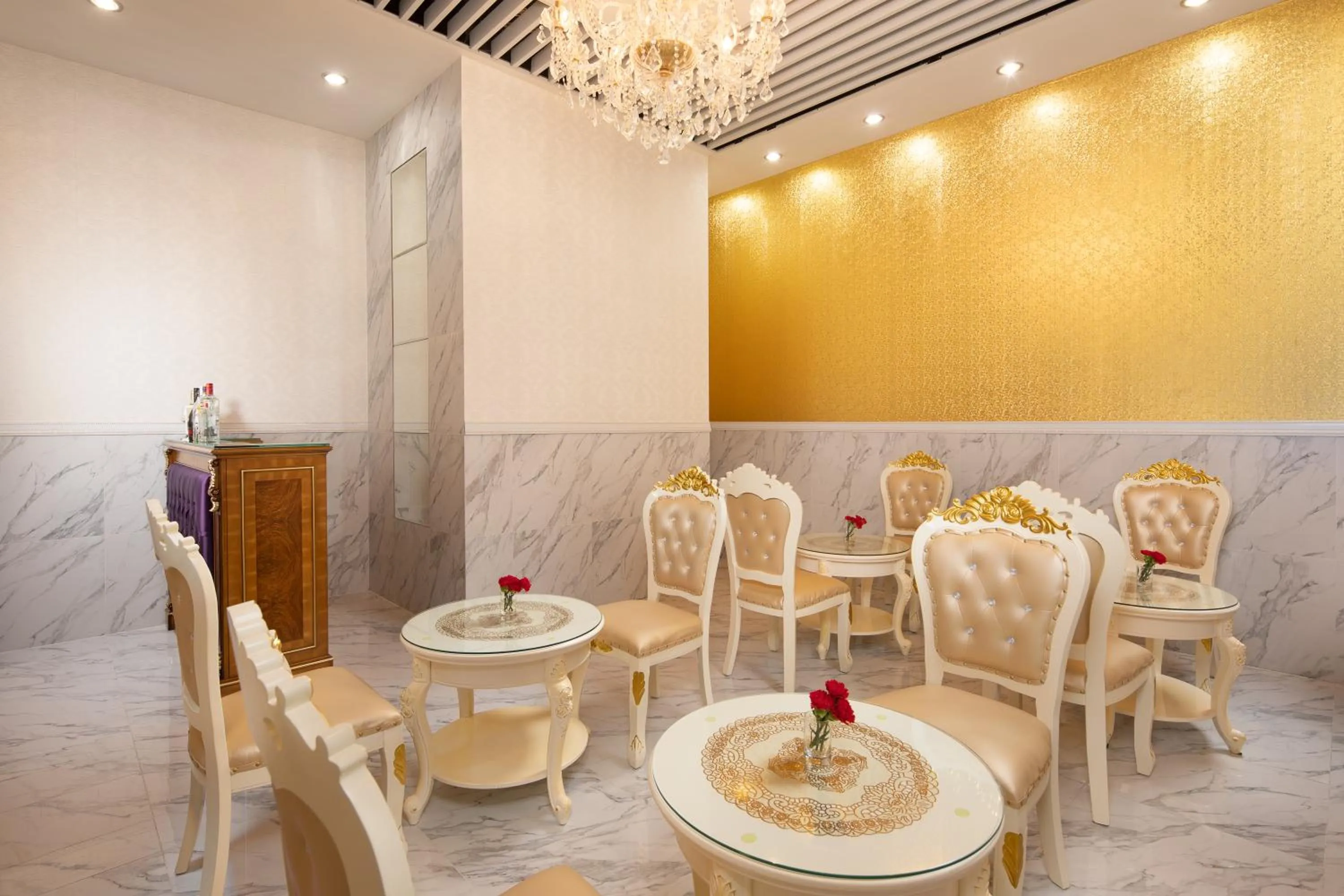 Lounge or bar in Ramada Hong Kong Grand View