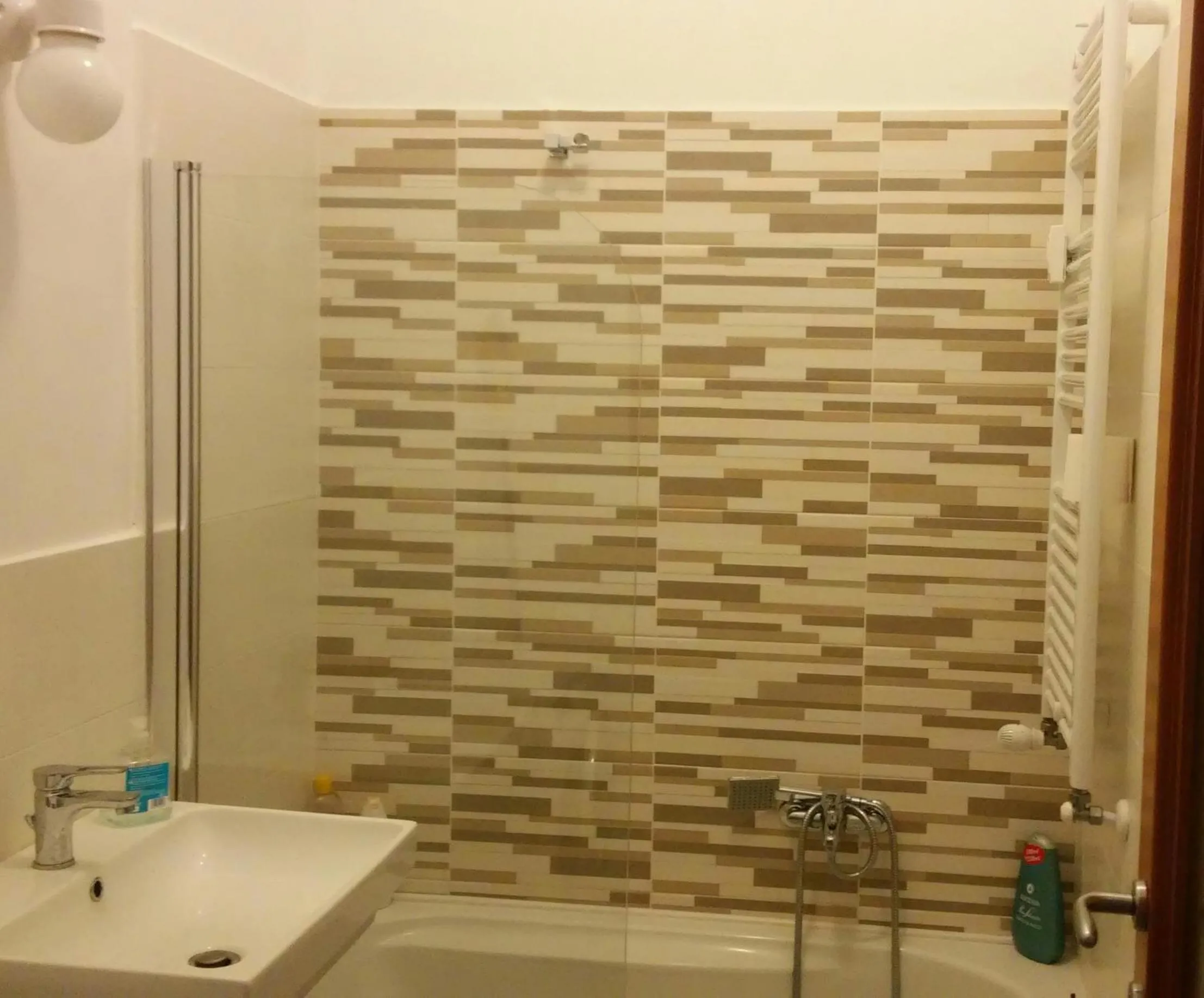 Bathroom in Vigevano loves Milano