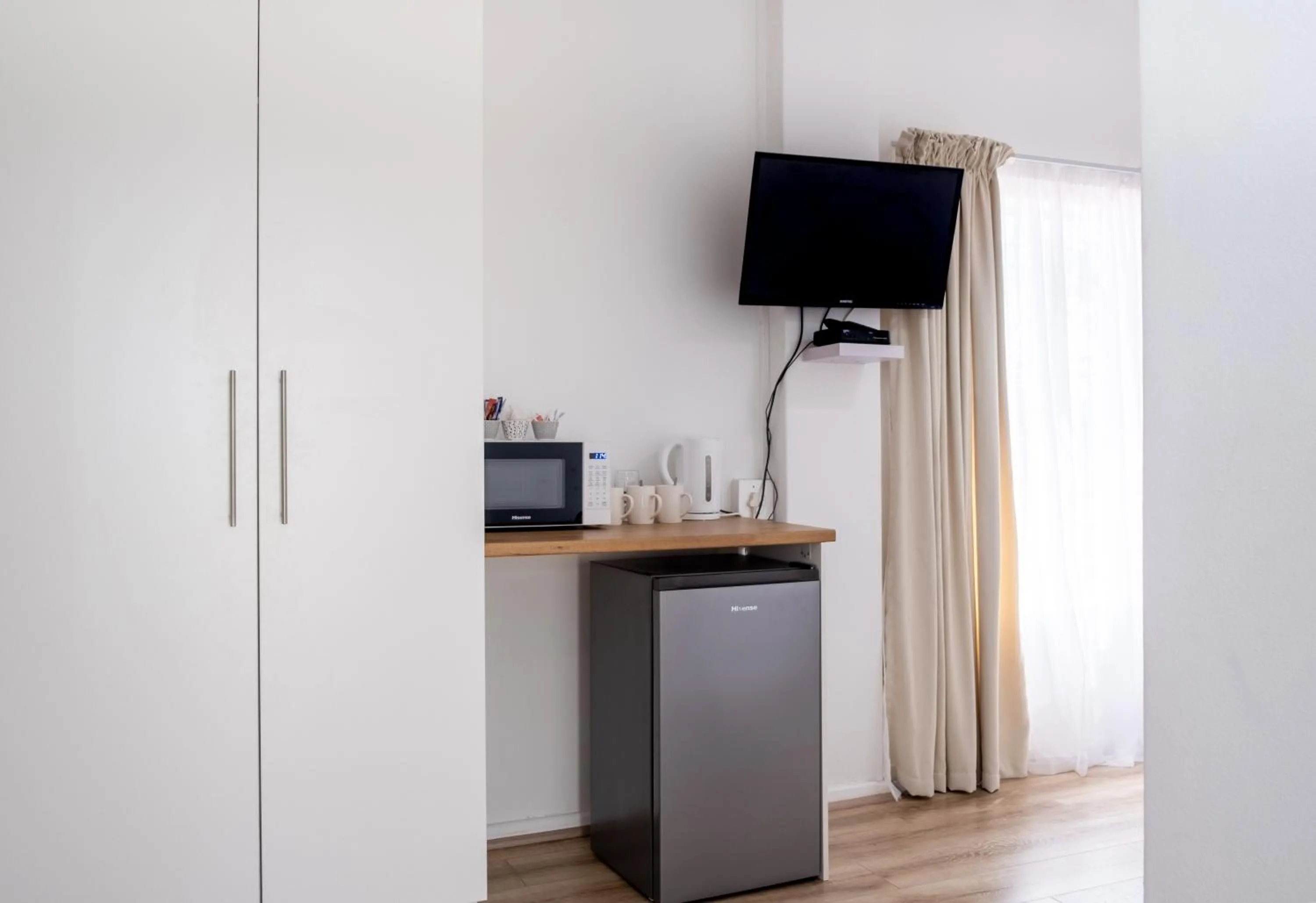 TV and multimedia in George Lodge International