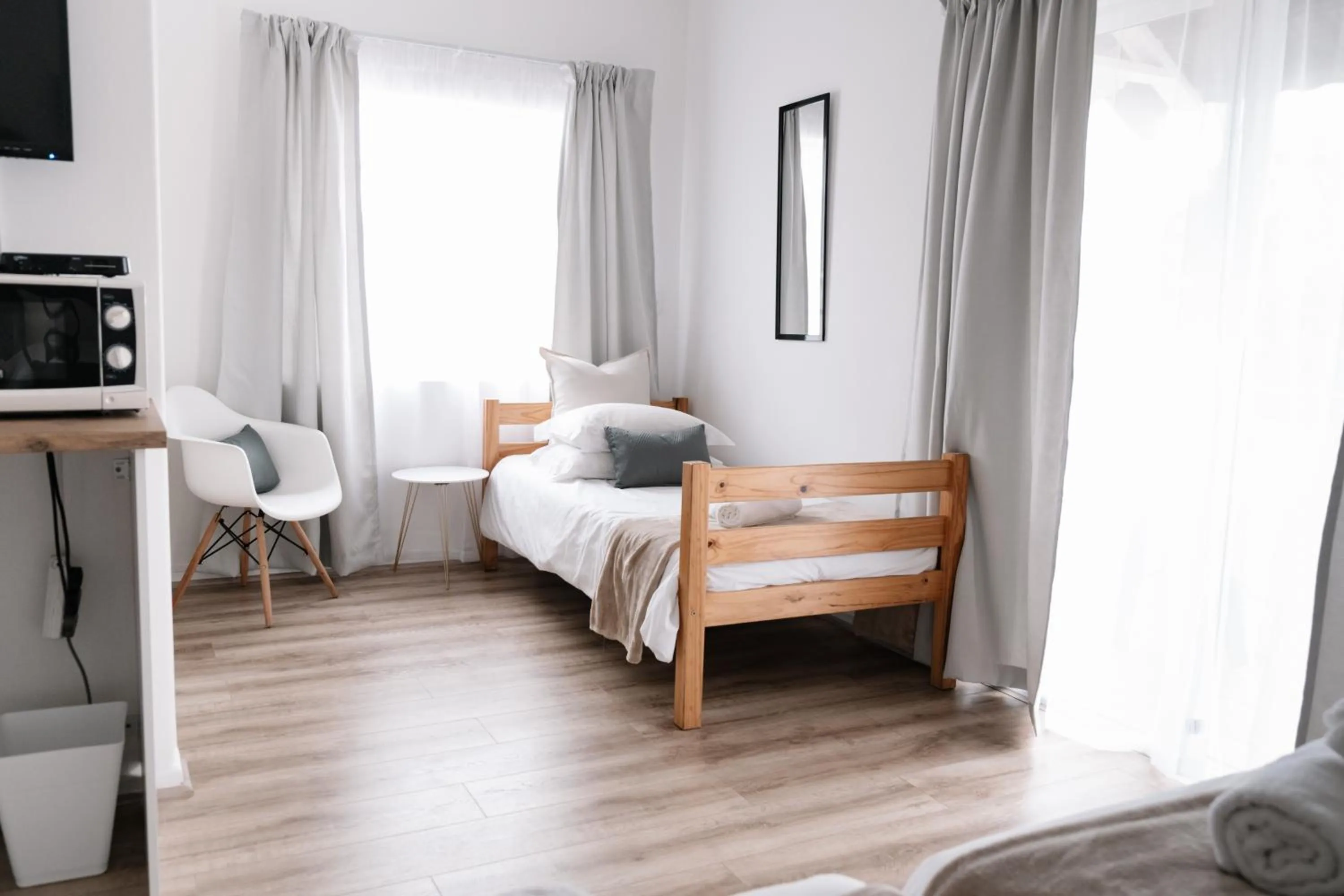 Bed in George Lodge International