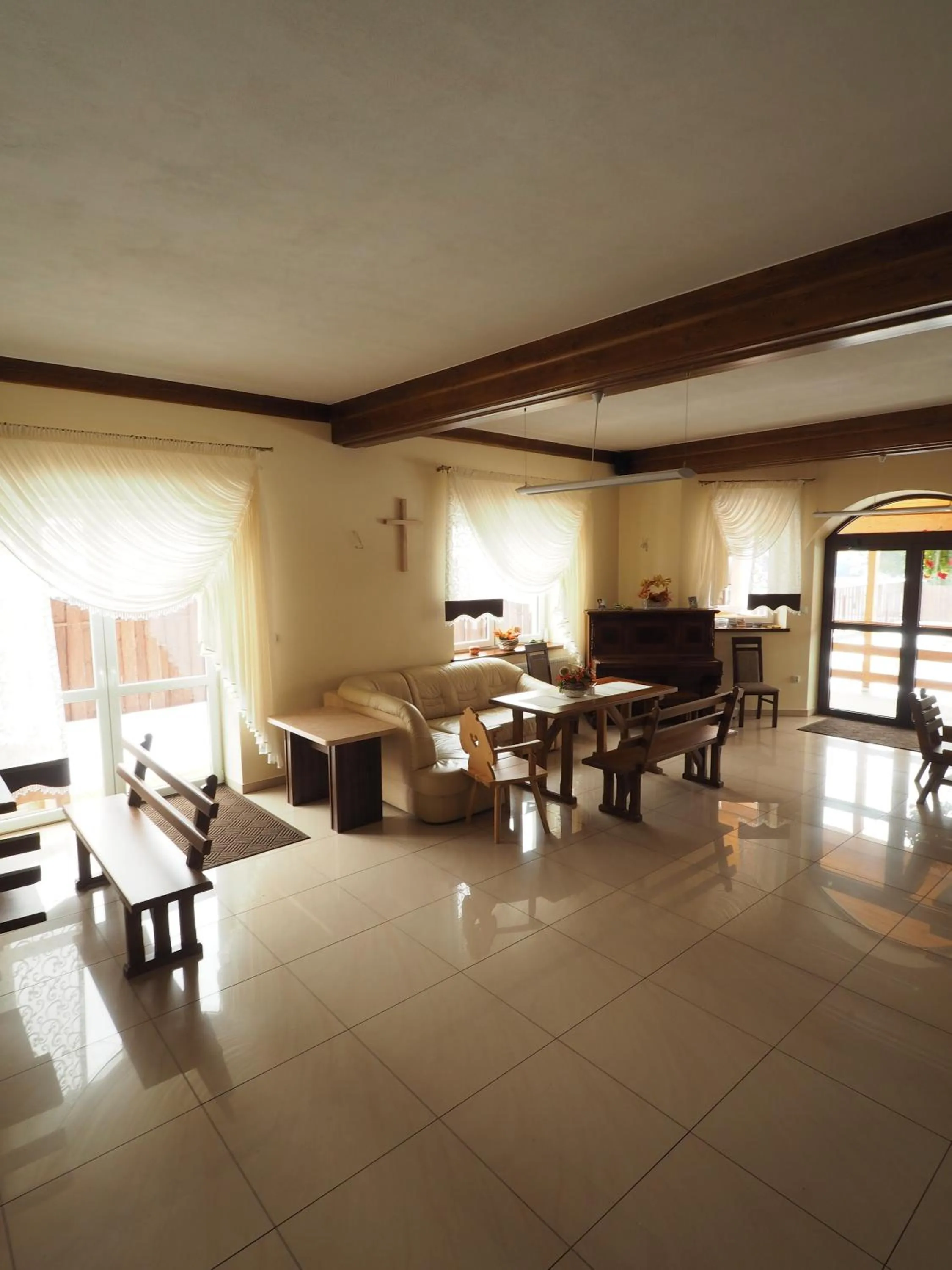 Restaurant/places to eat in DW Poronianka