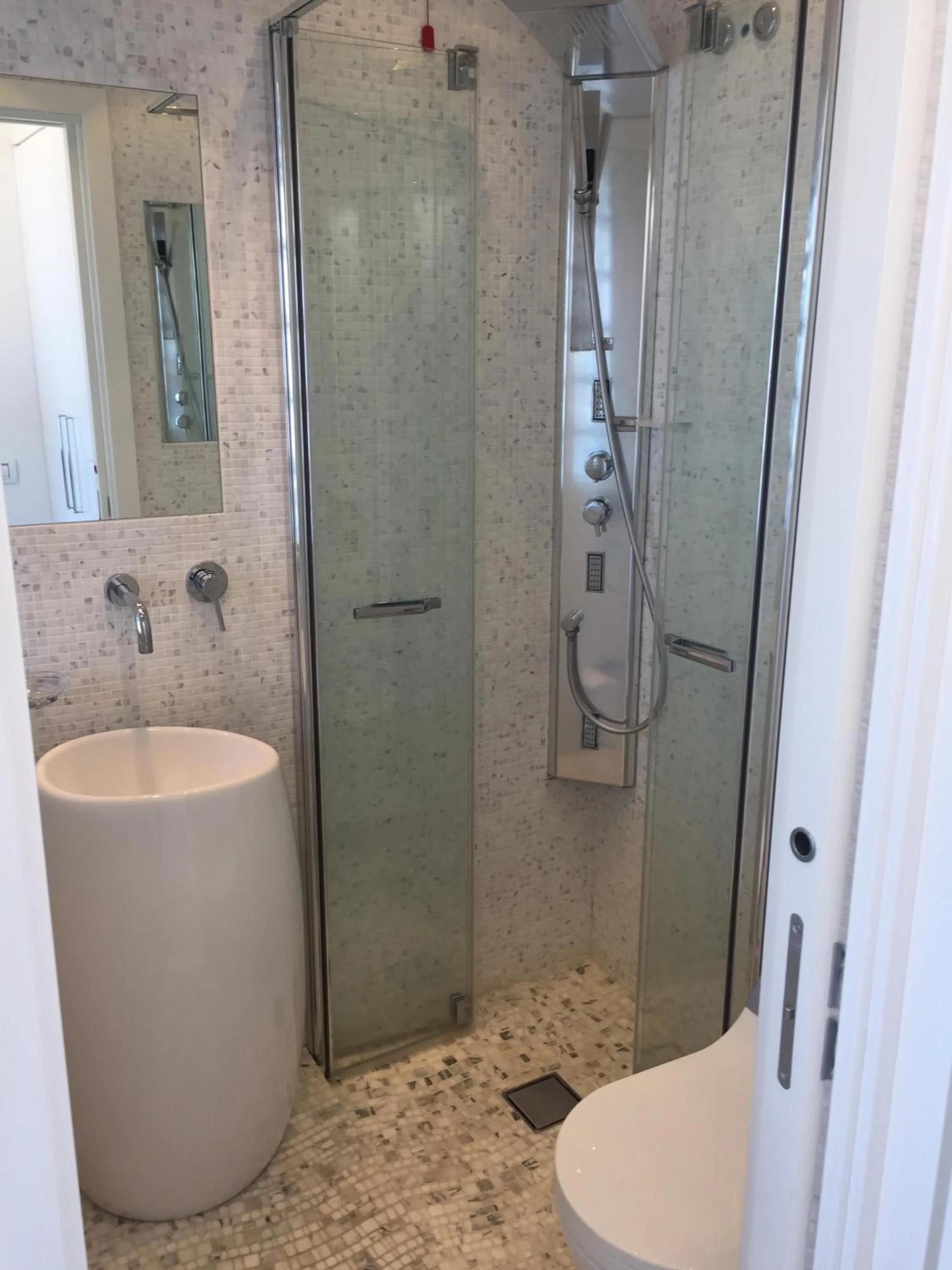Bathroom in Reggio Suite Luxury
