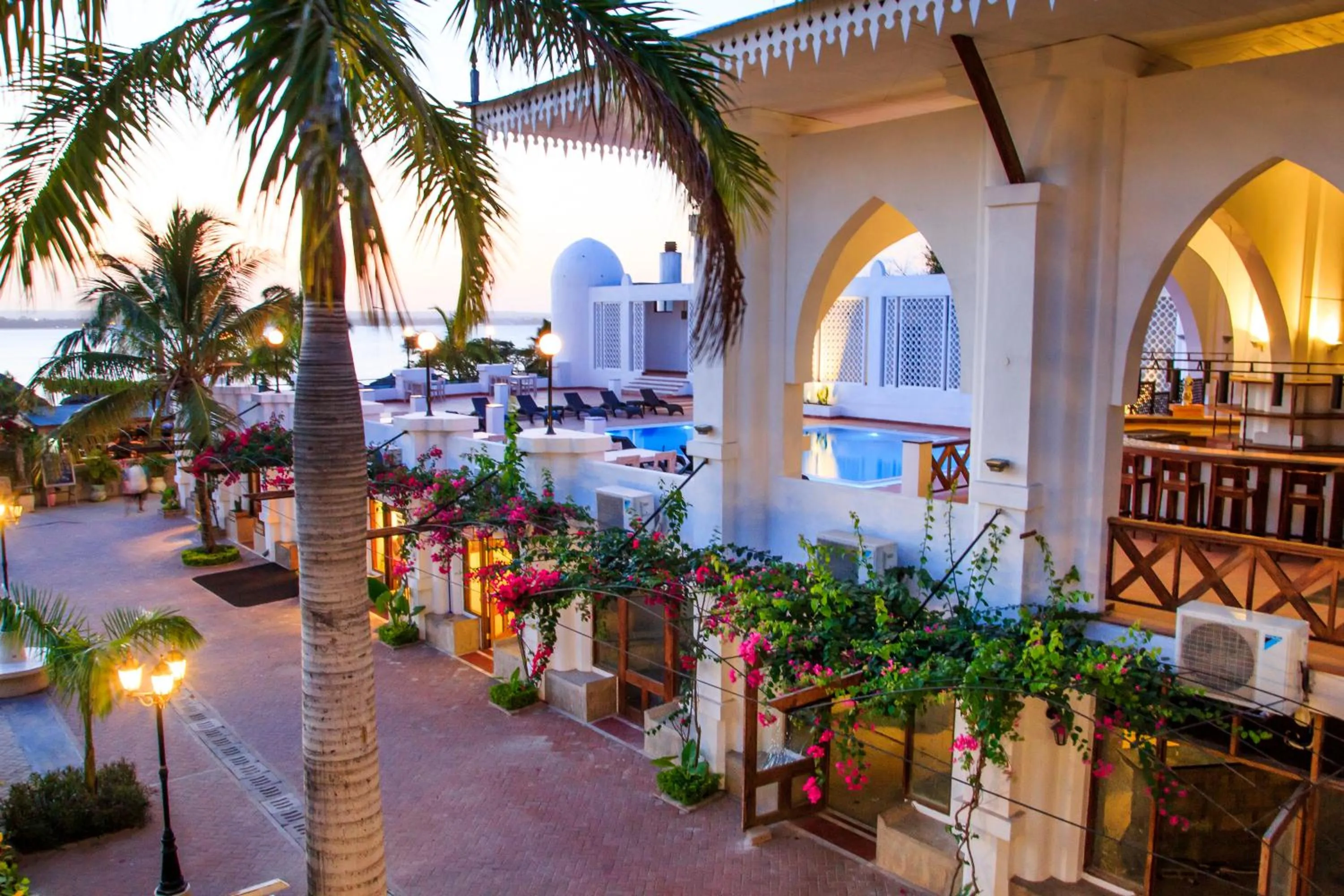 Restaurant/places to eat in Hotel Slipway