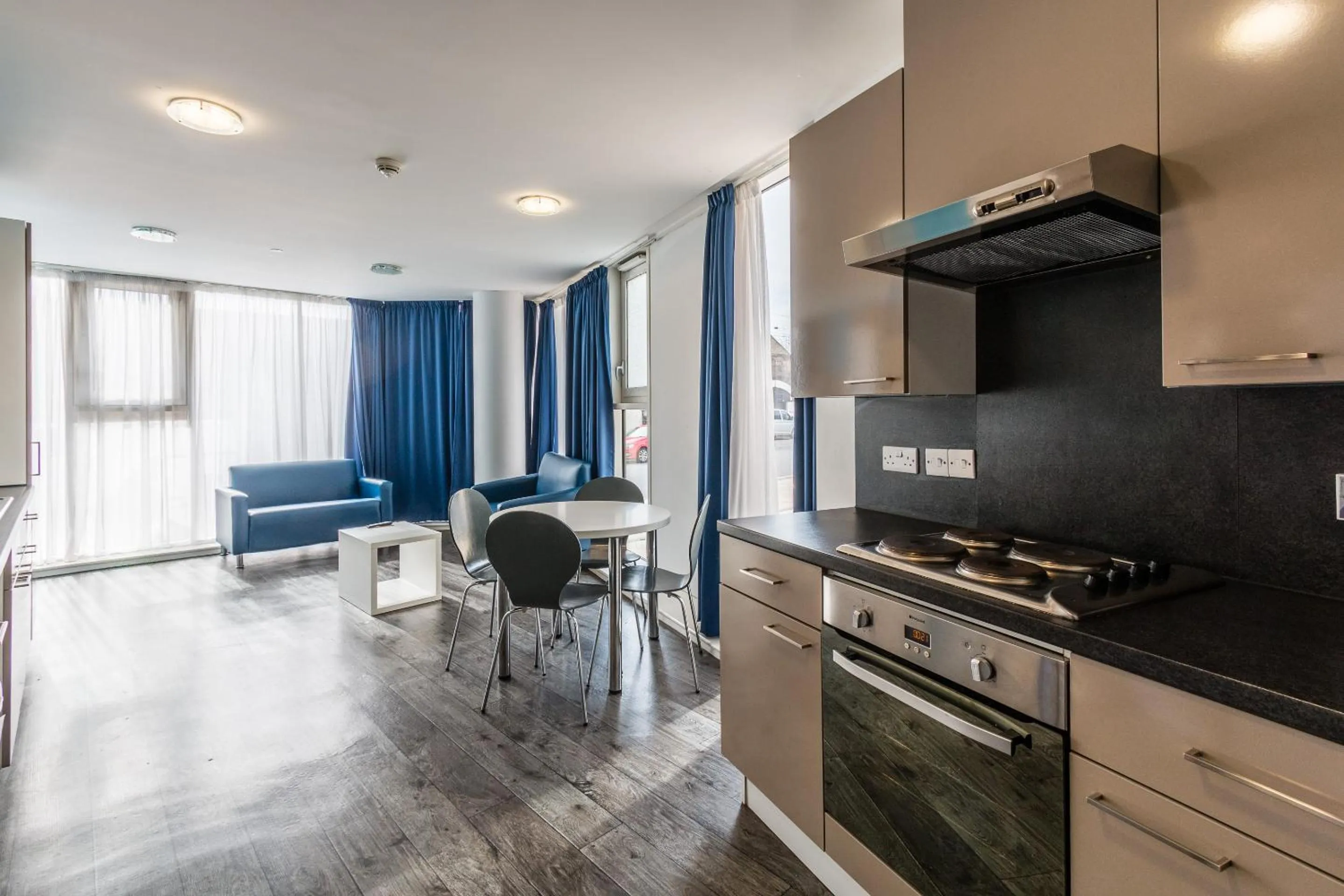 Kitchen or kitchenette in Destiny Student - Holyrood (Brae House)