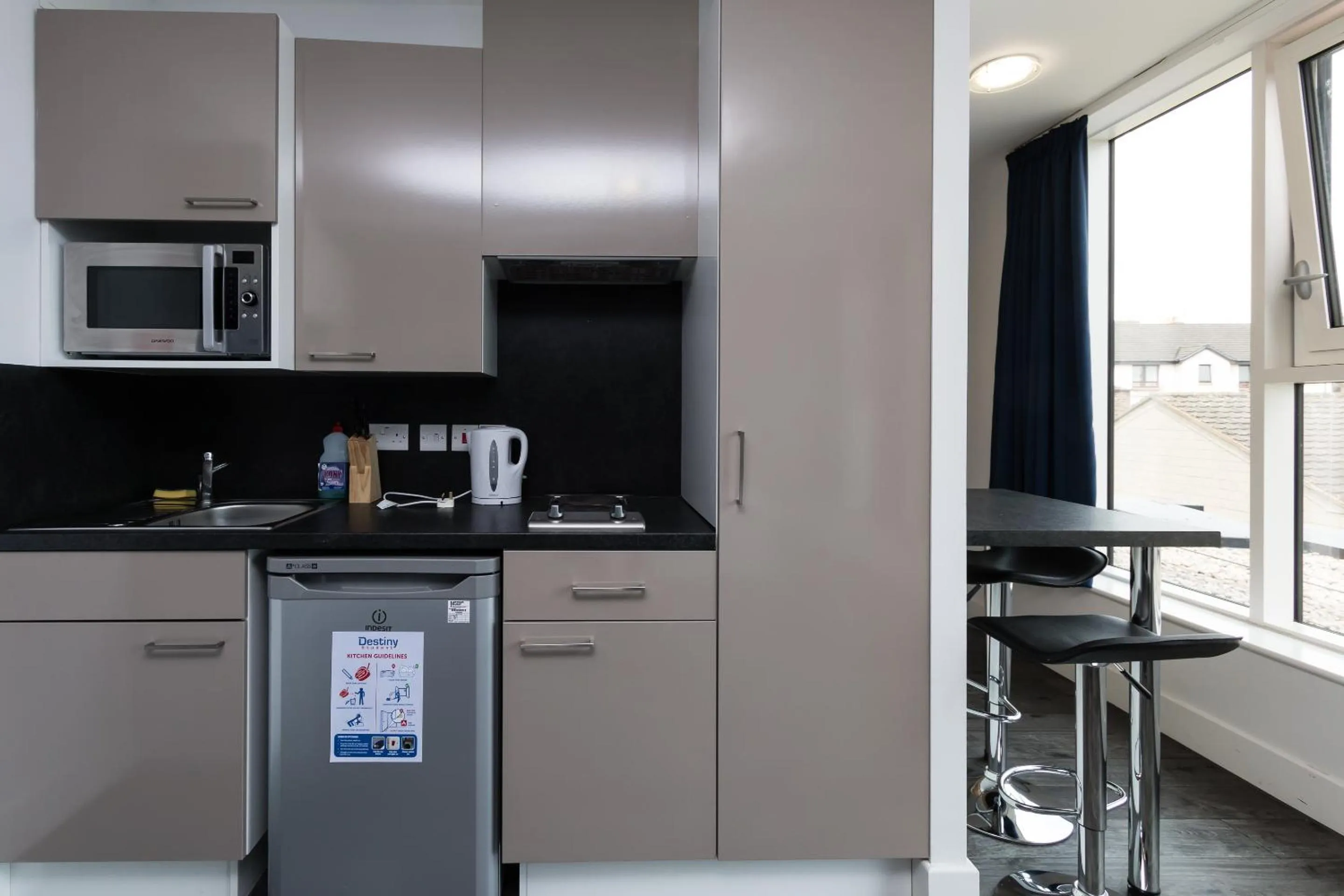 Kitchen or kitchenette in Destiny Student - Holyrood (Brae House)