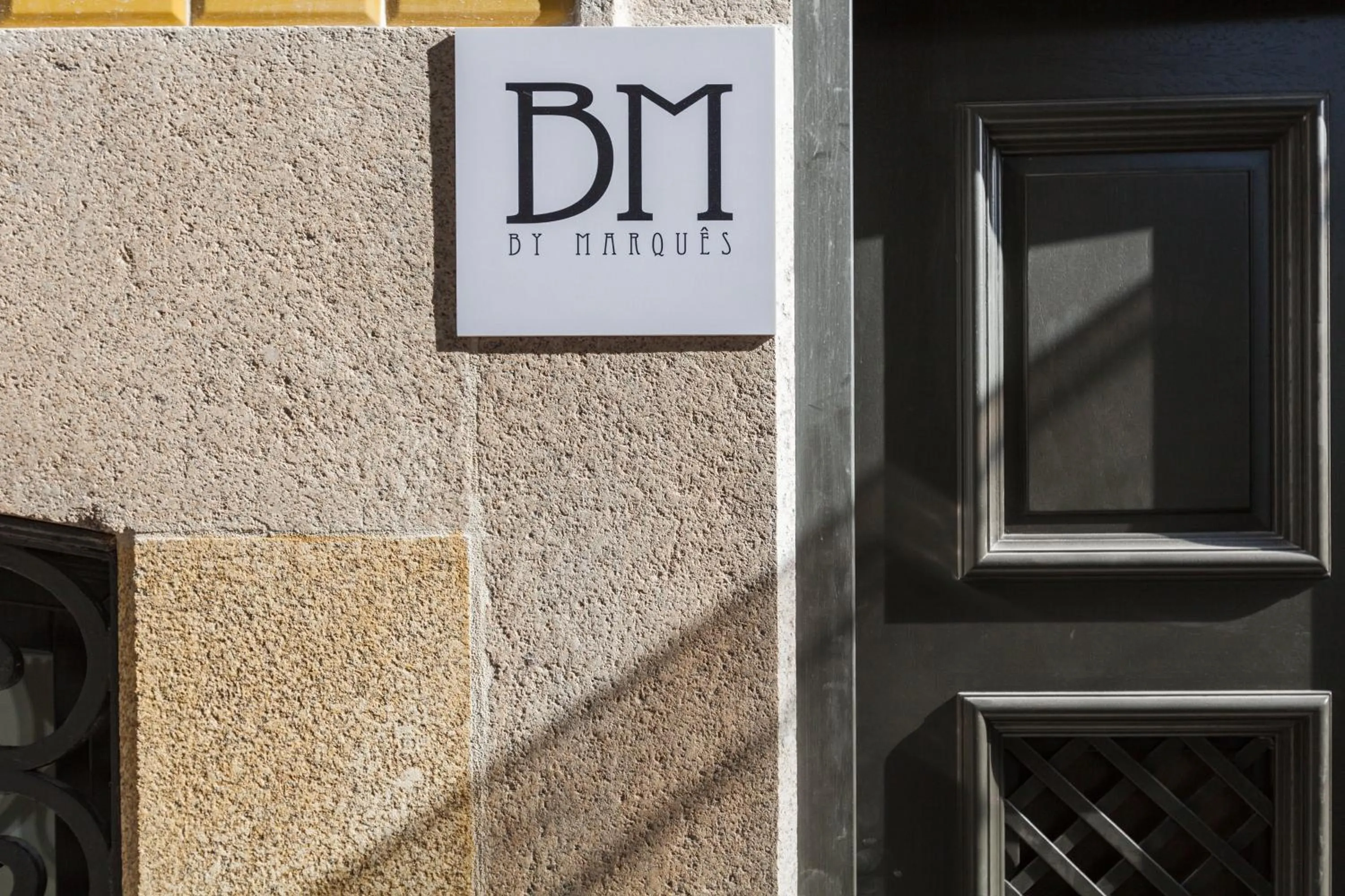 Logo/Certificate/Sign in BO - Marquês Apartments