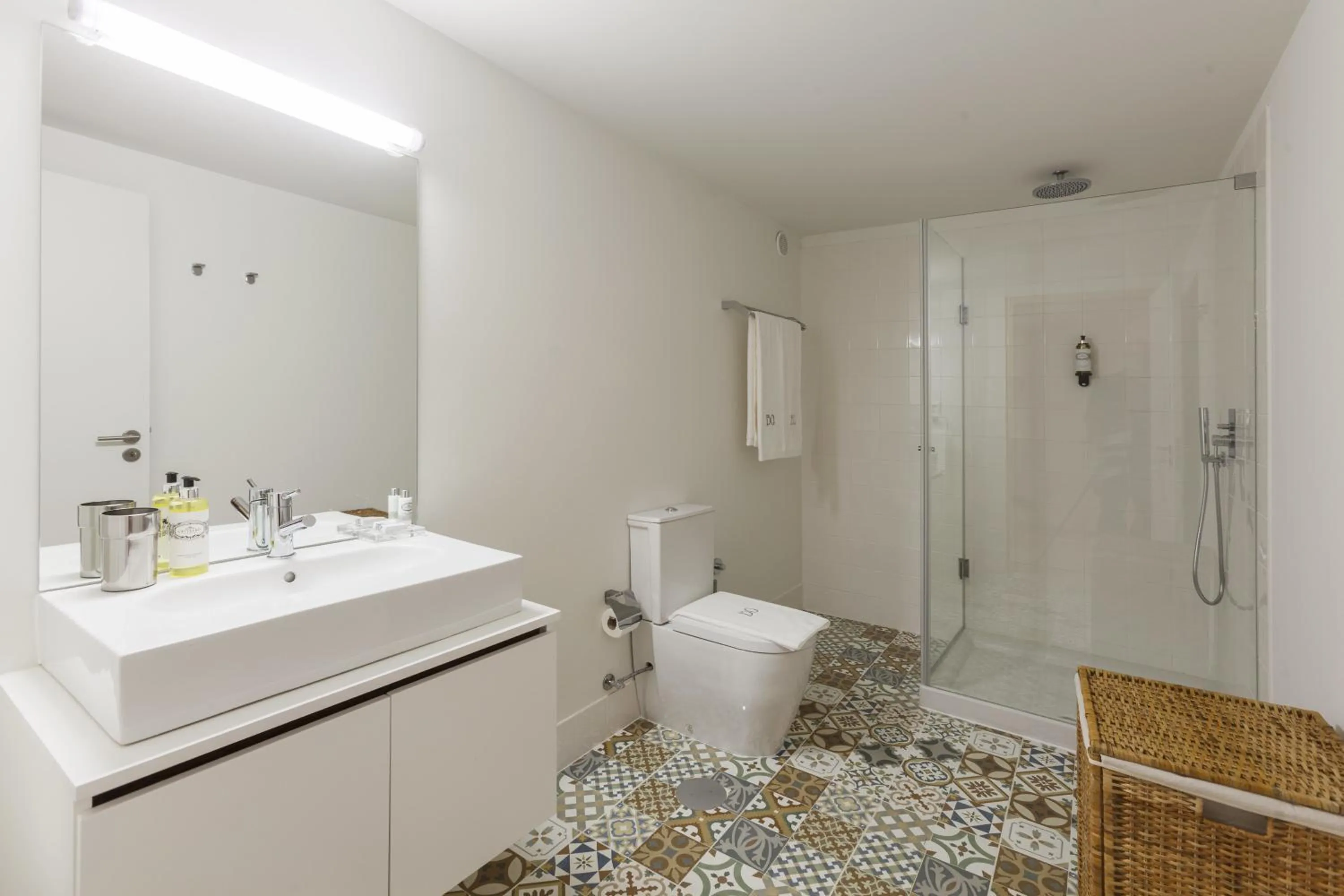 Bathroom in BO - Marquês Apartments