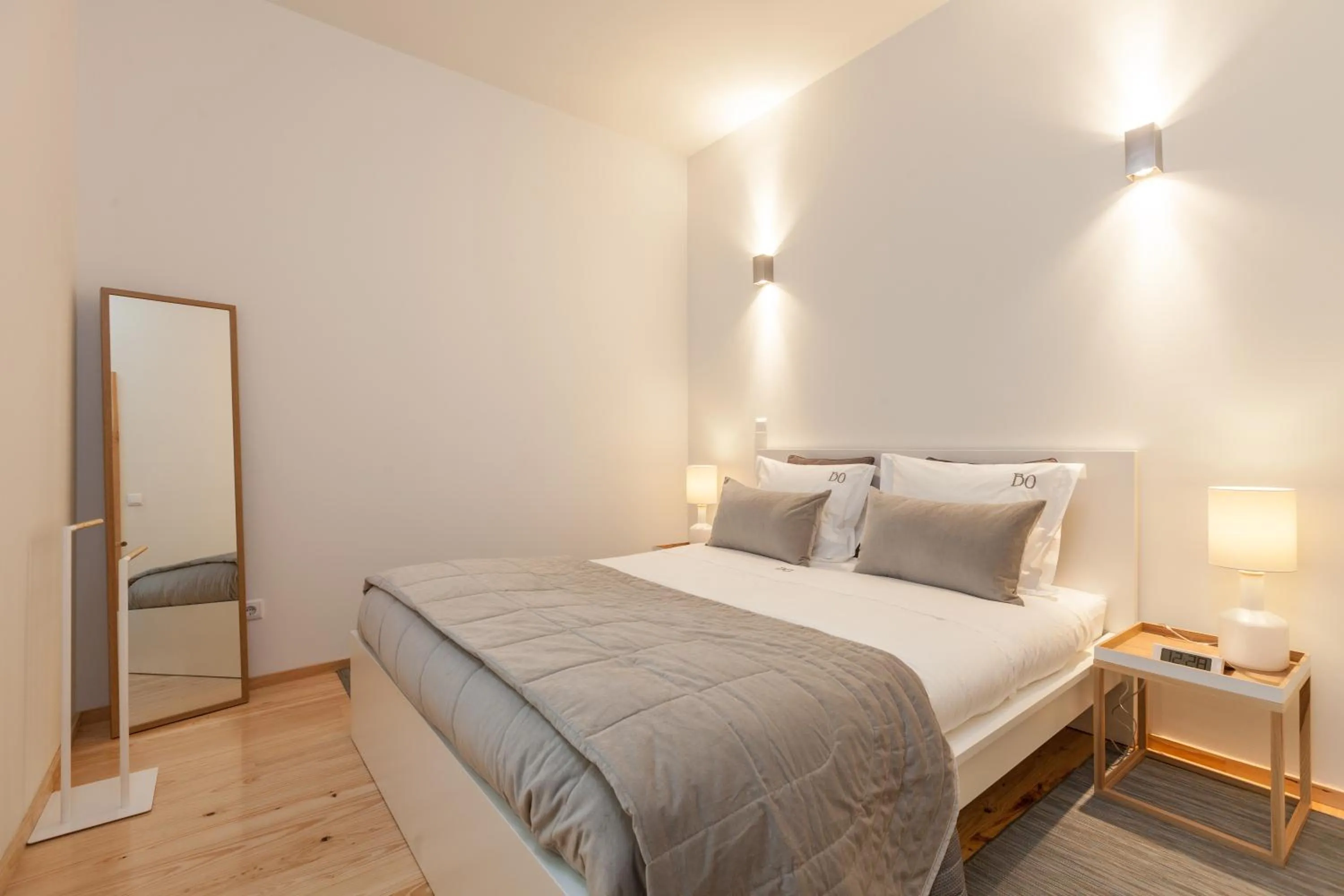 Bedroom, Bed in BO - Marquês Apartments