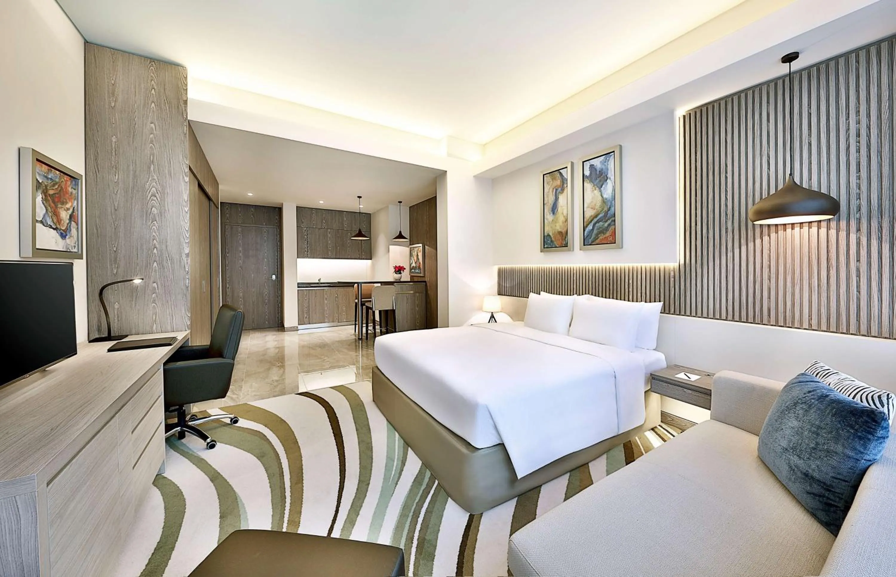 TV and multimedia, Bed in DoubleTree by Hilton Doha Old Town