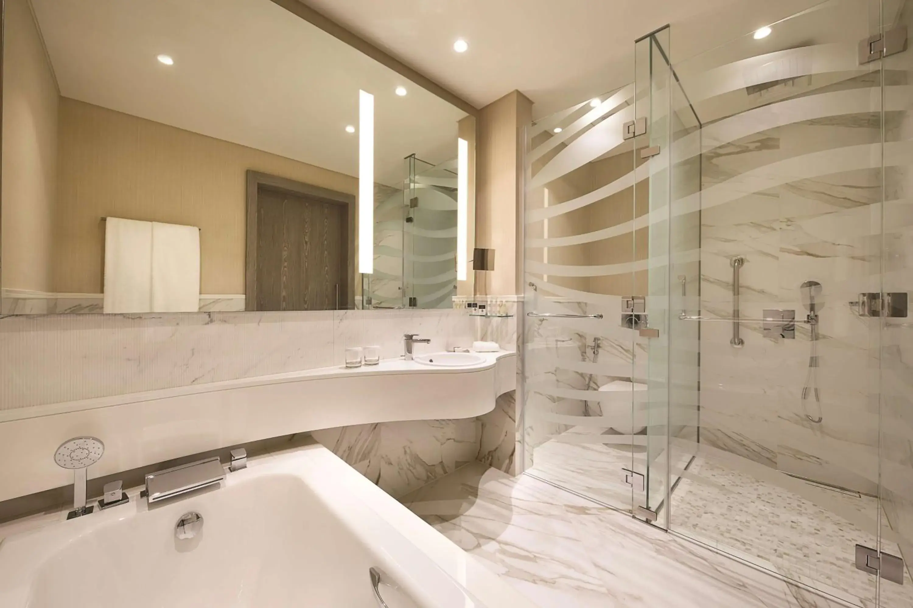 King Guest Room in DoubleTree by Hilton Doha Old Town King Guest Room in DoubleTree by Hilton Doha Old Town