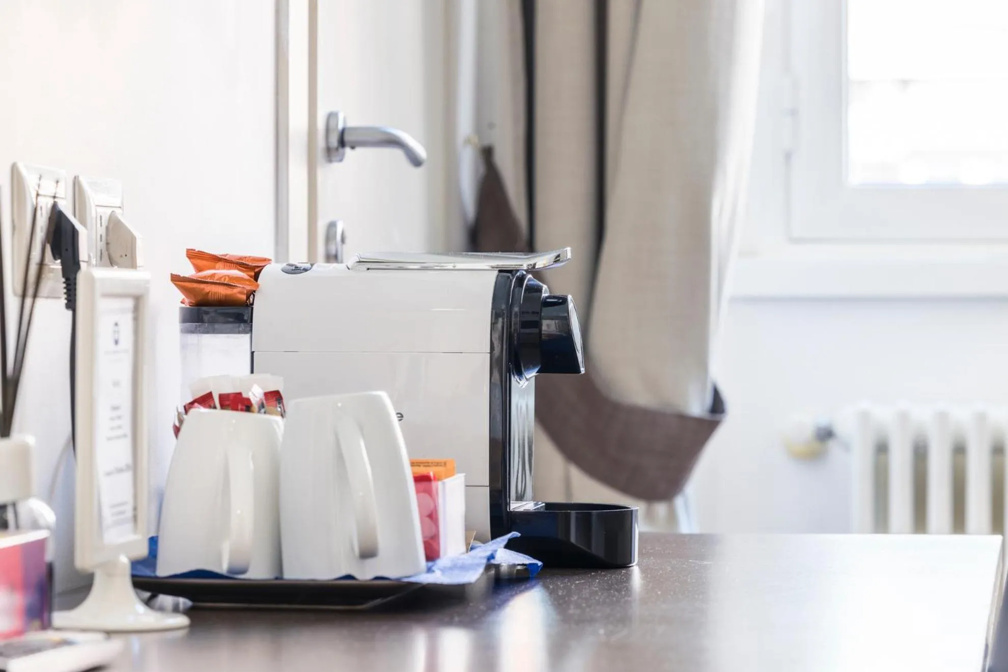 Coffee/tea facilities in Rome Armony Suites