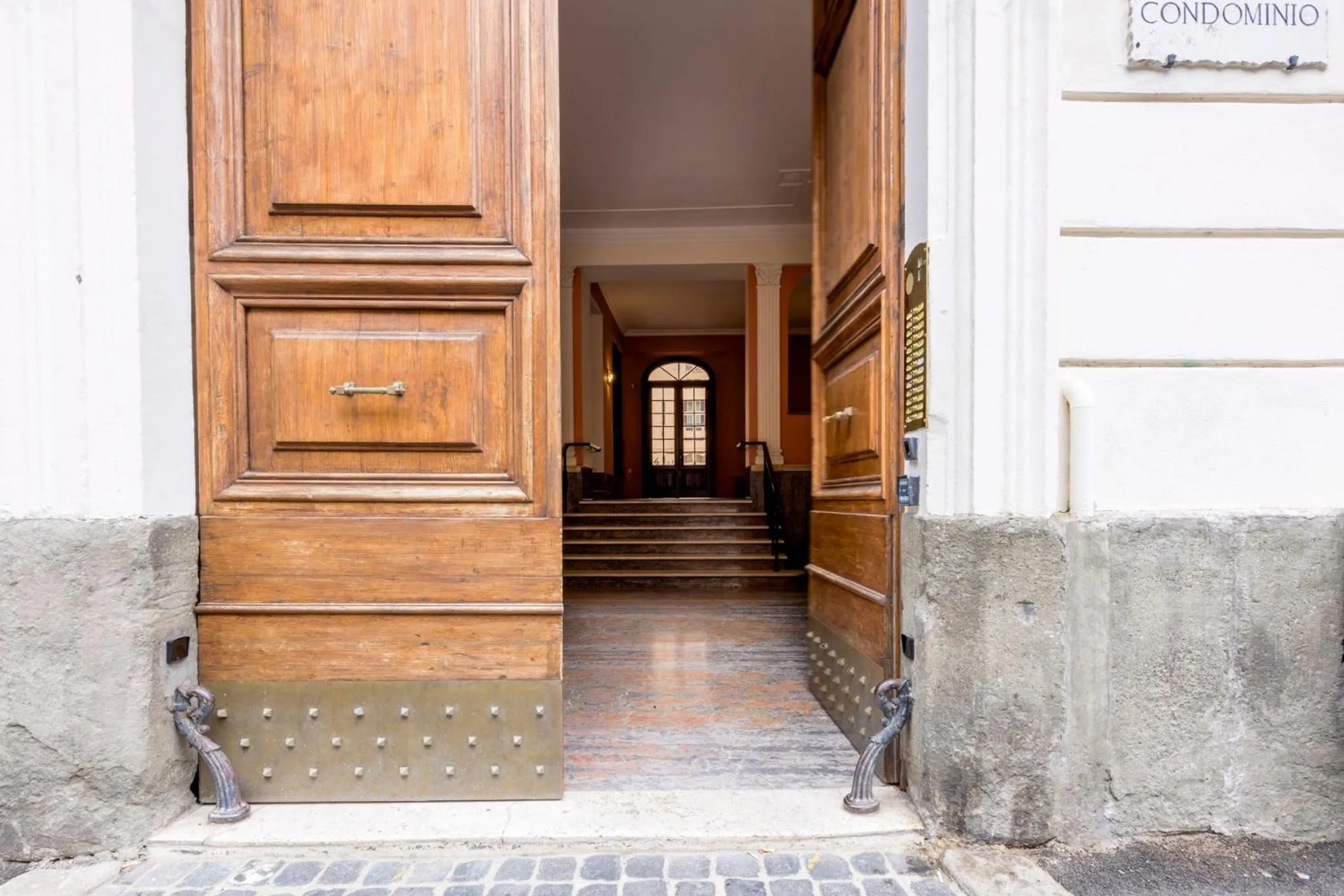 Property building in Rome Armony Suites