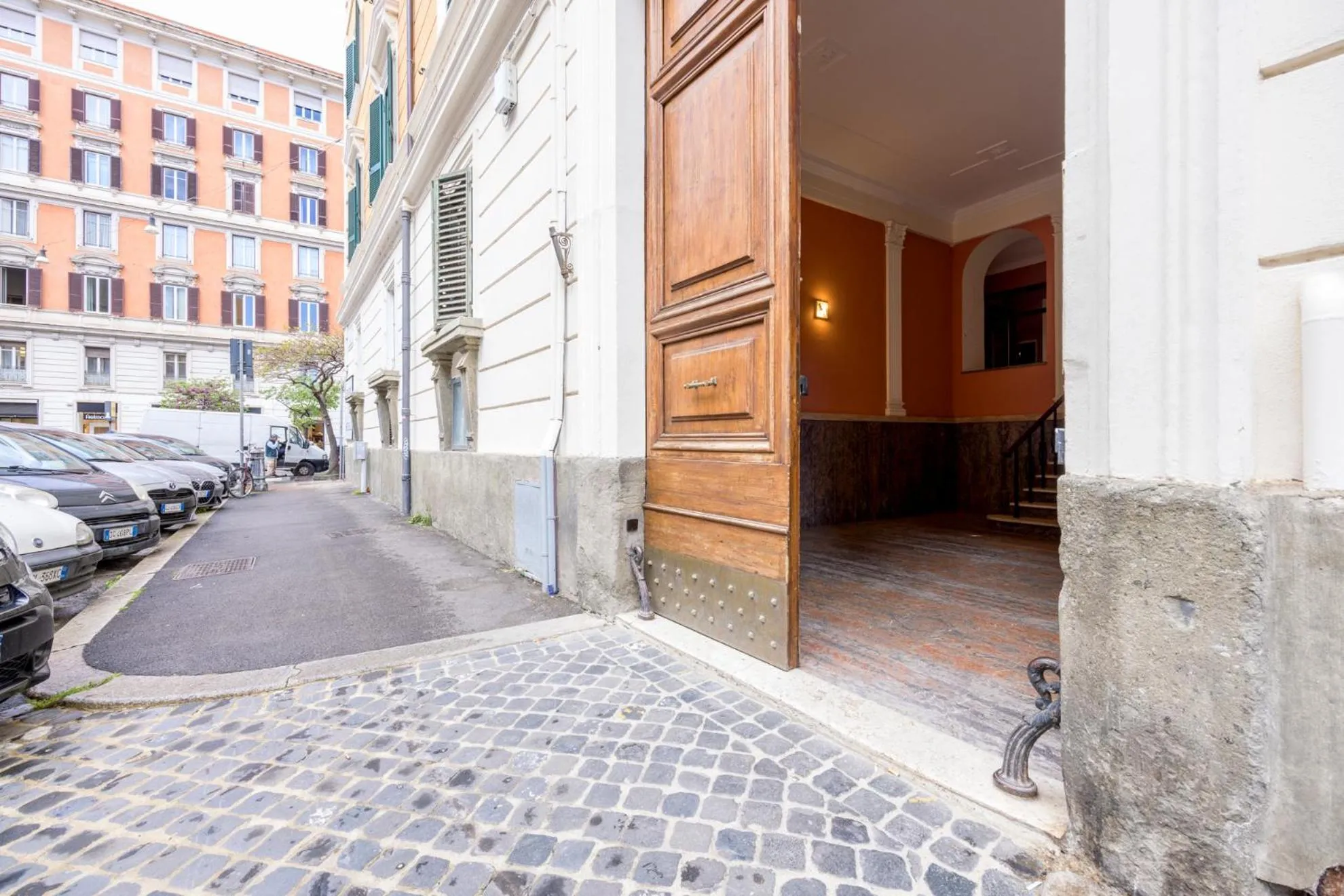 Property building in Rome Armony Suites