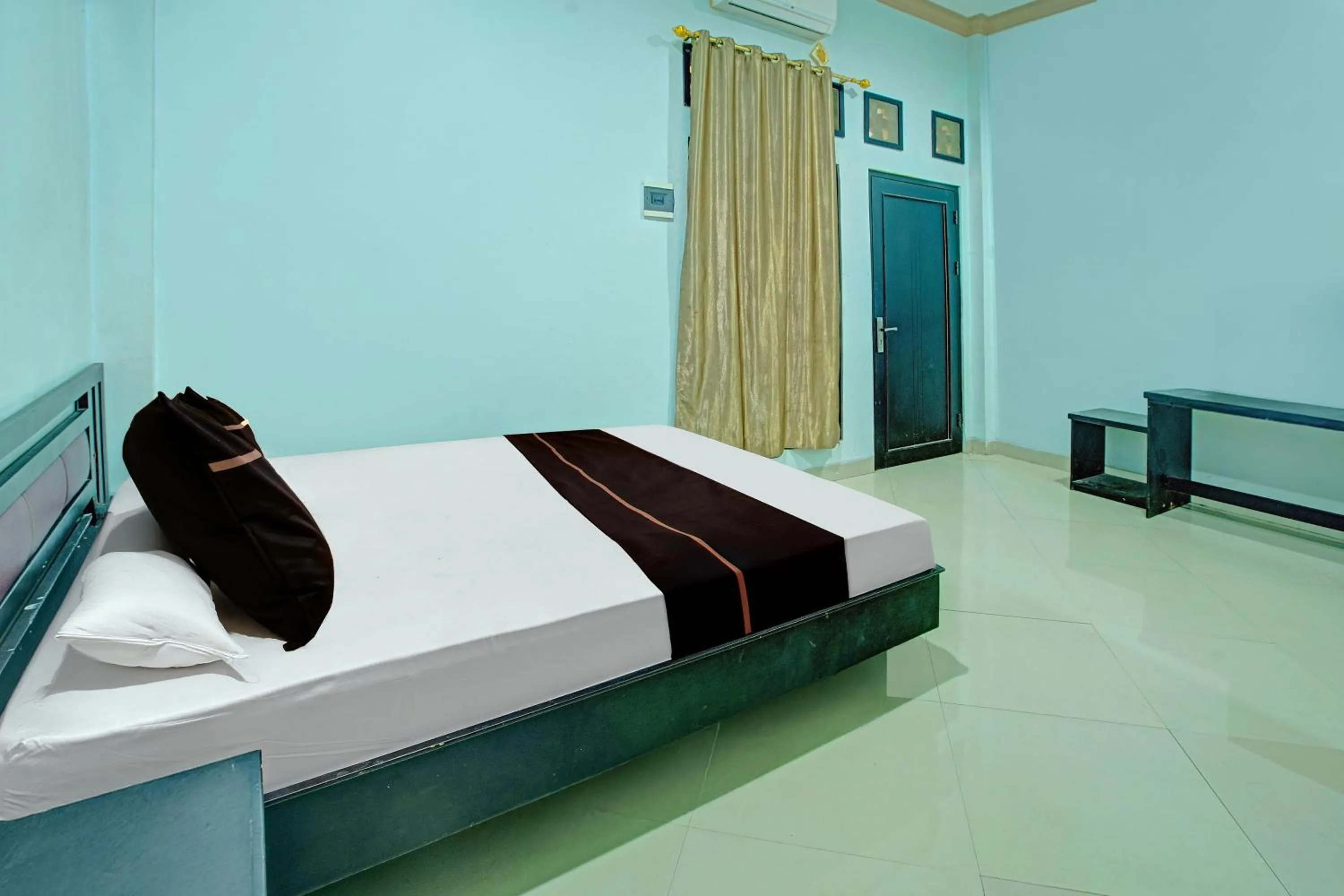 Bedroom, Bed in Hotel O near Universitas Palangka Raya formerly Wisma Aries
